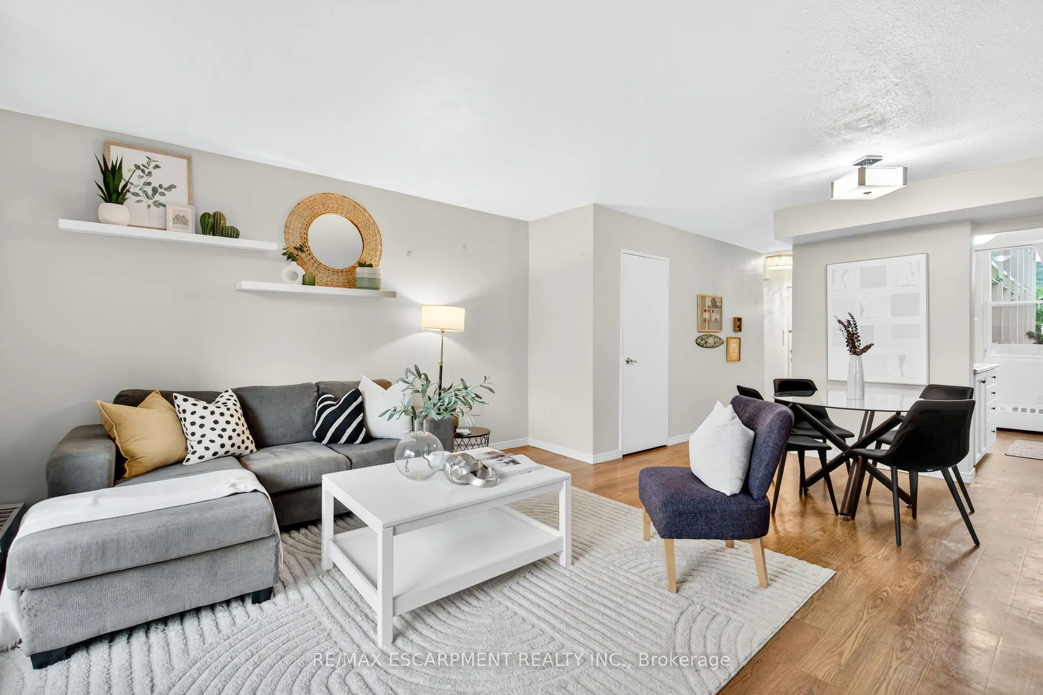 350 Quigley Road, #320