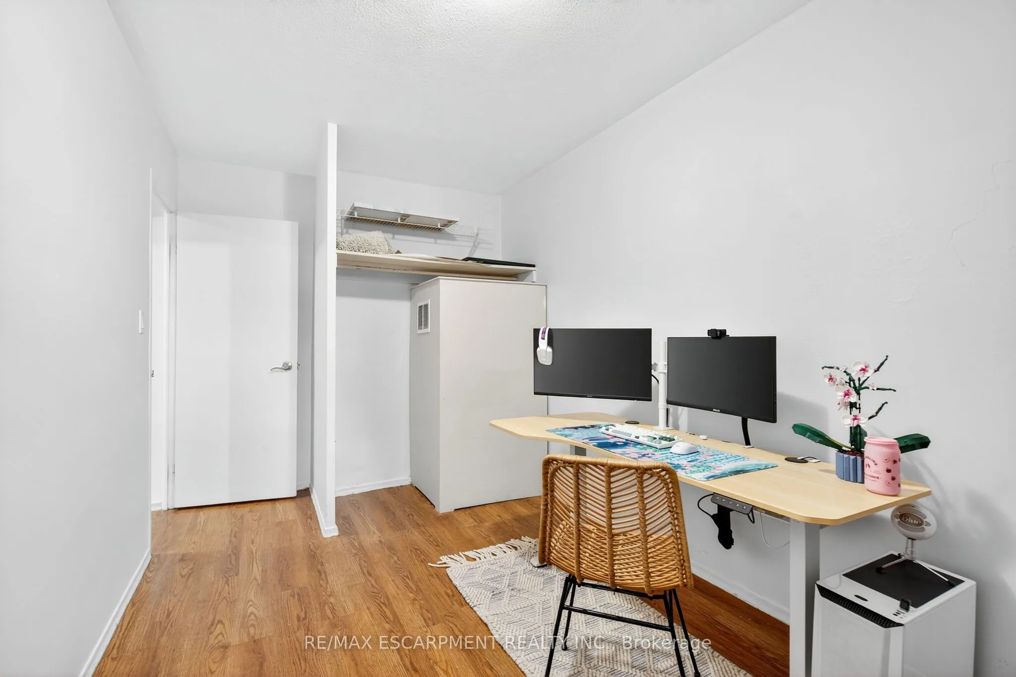 350 Quigley Road, #320