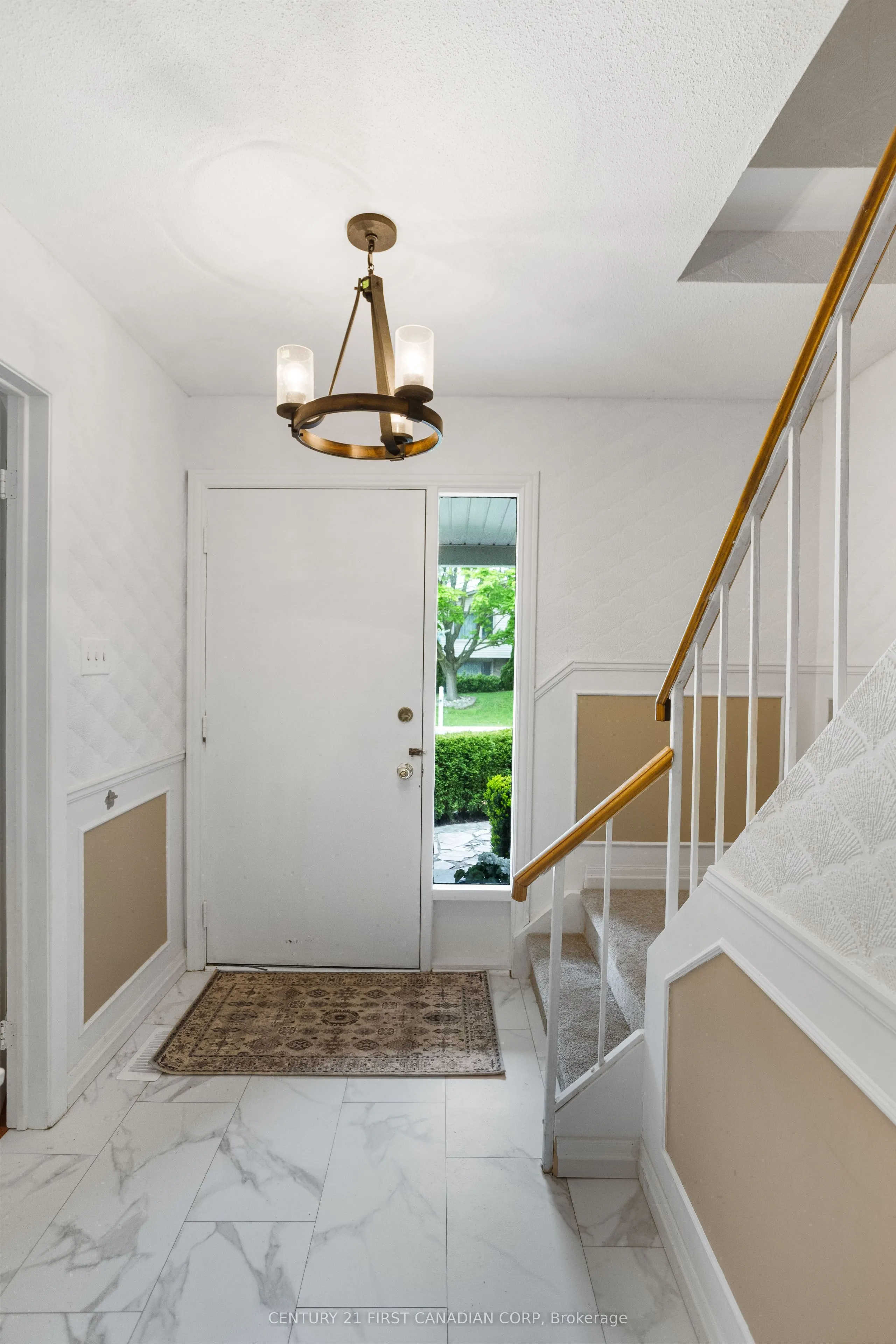 24 Bartlett Crescent