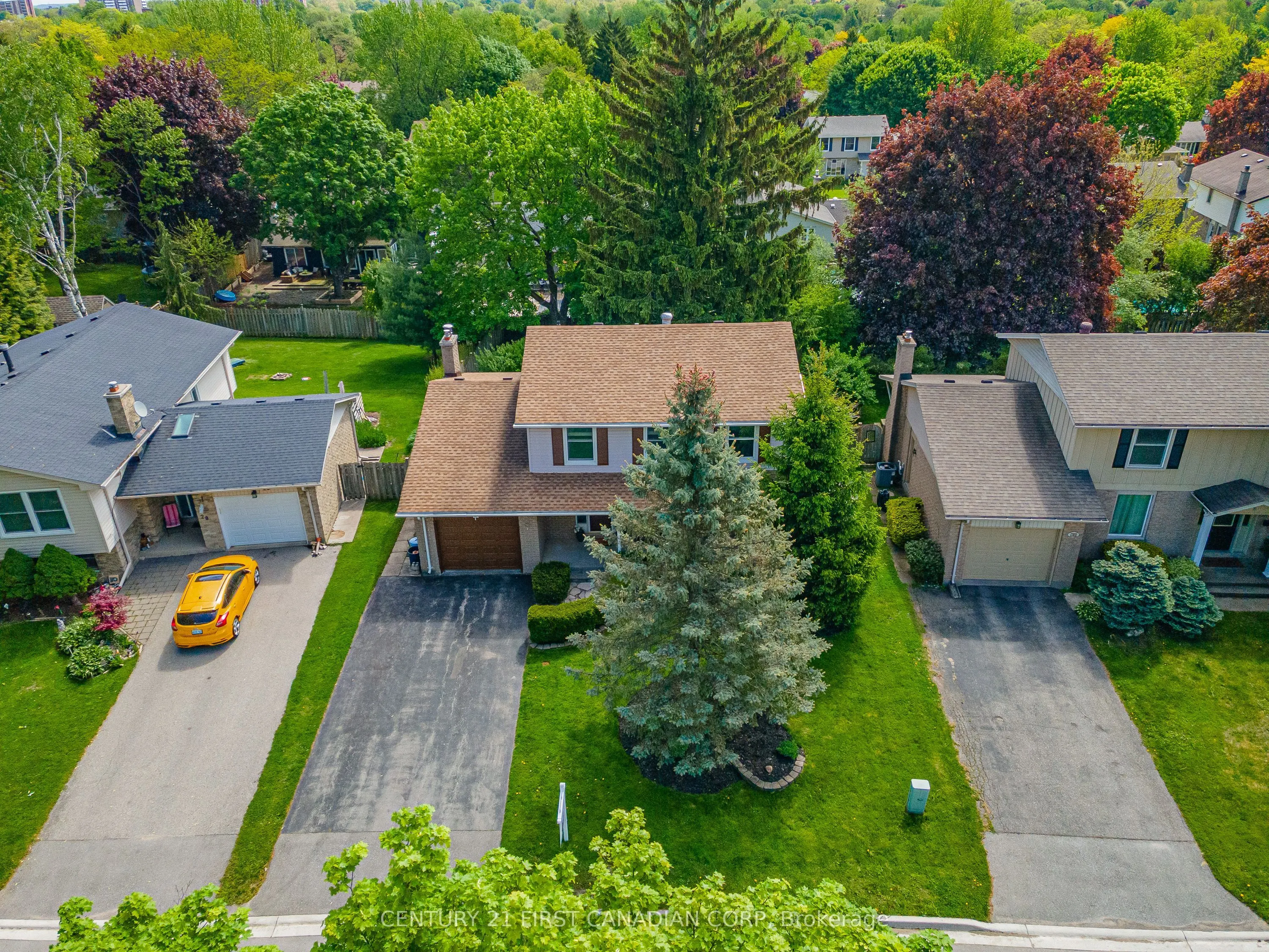 24 Bartlett Crescent