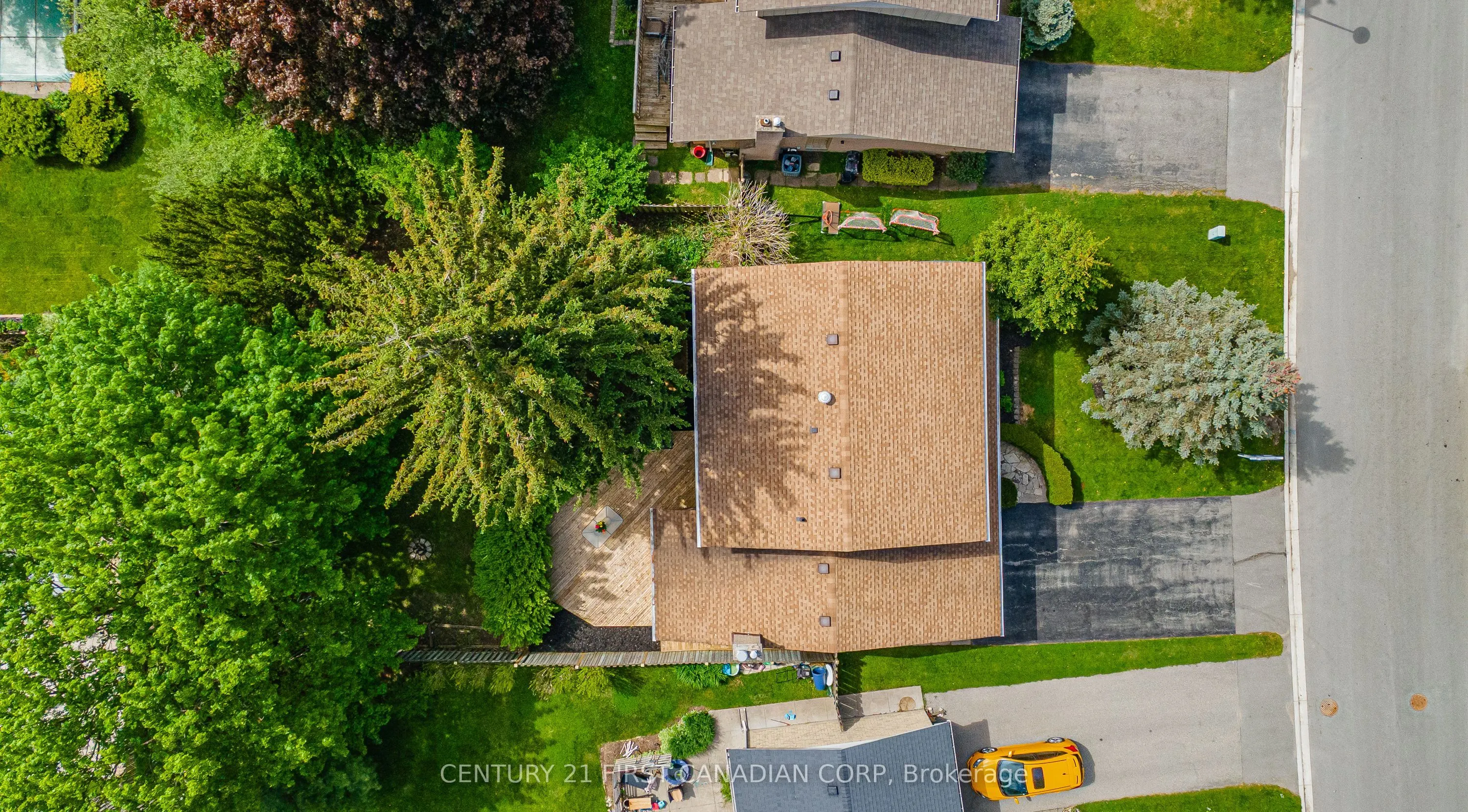 24 Bartlett Crescent