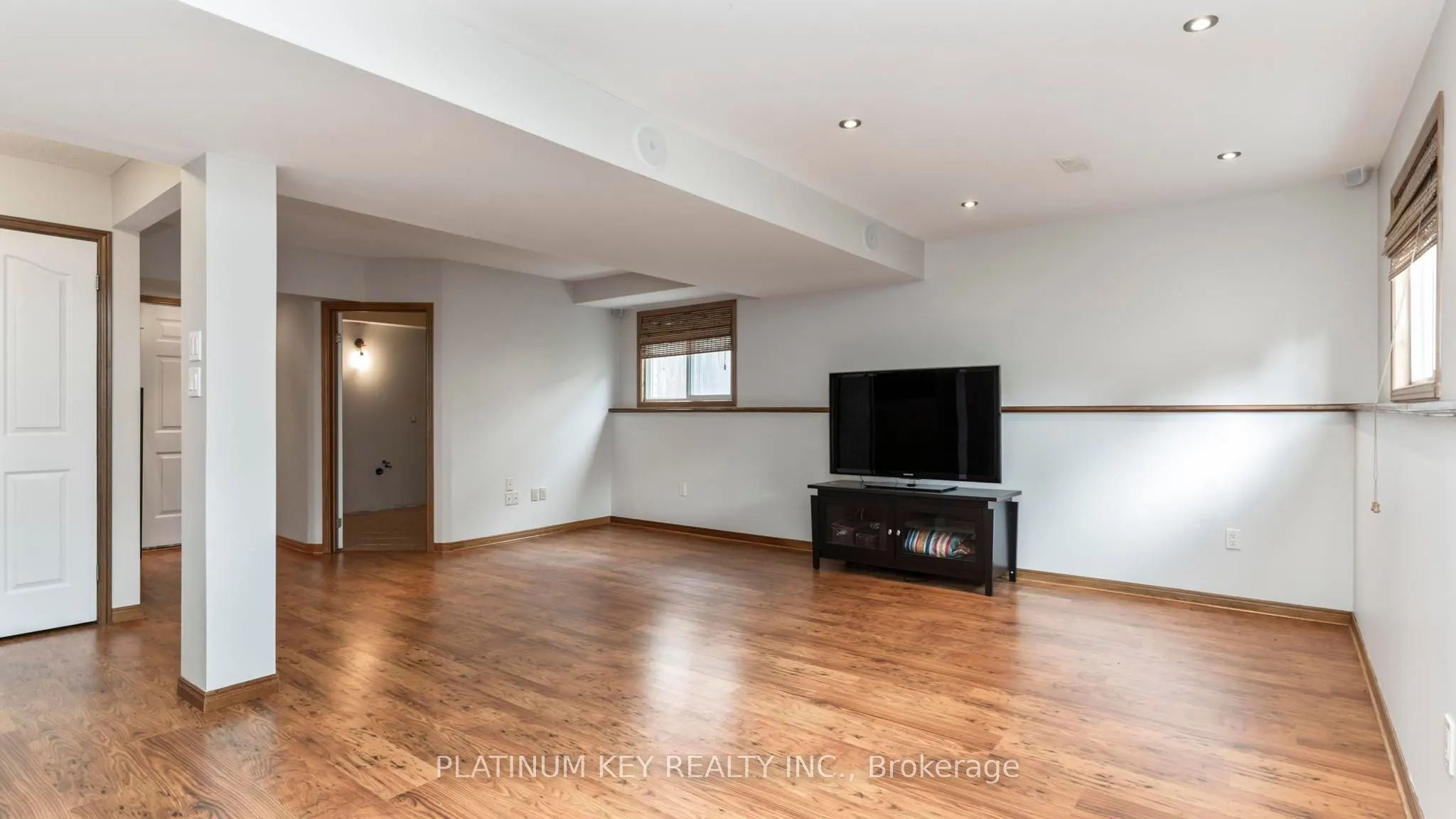 51 Queensway Drive