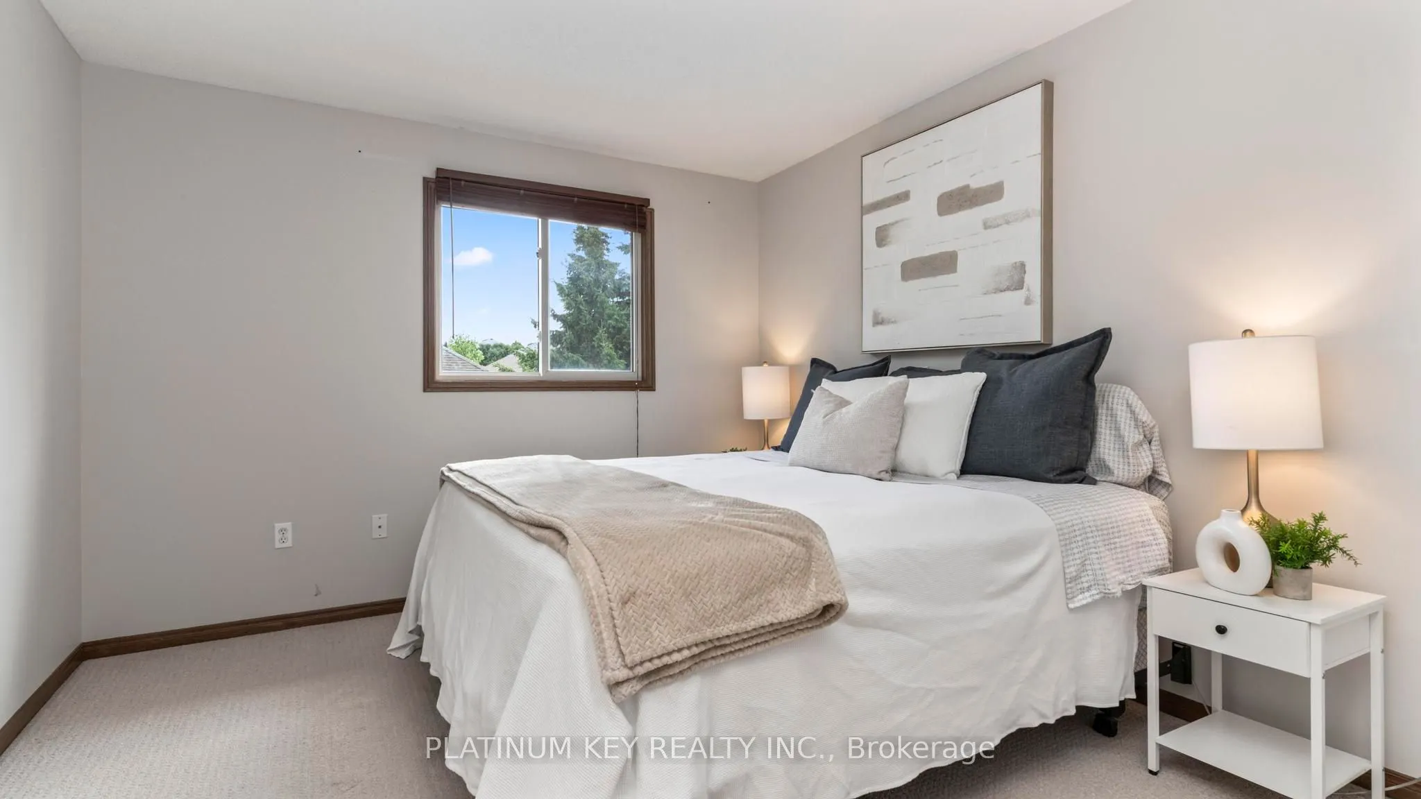 51 Queensway Drive