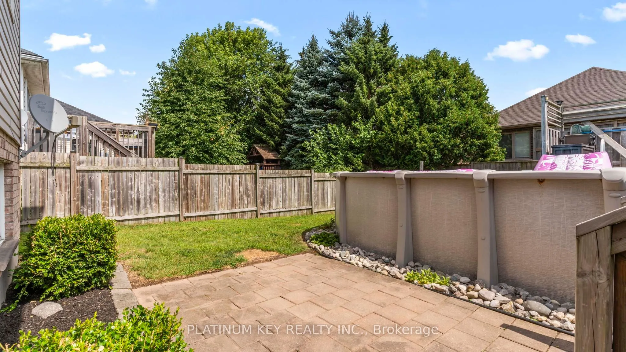51 Queensway Drive