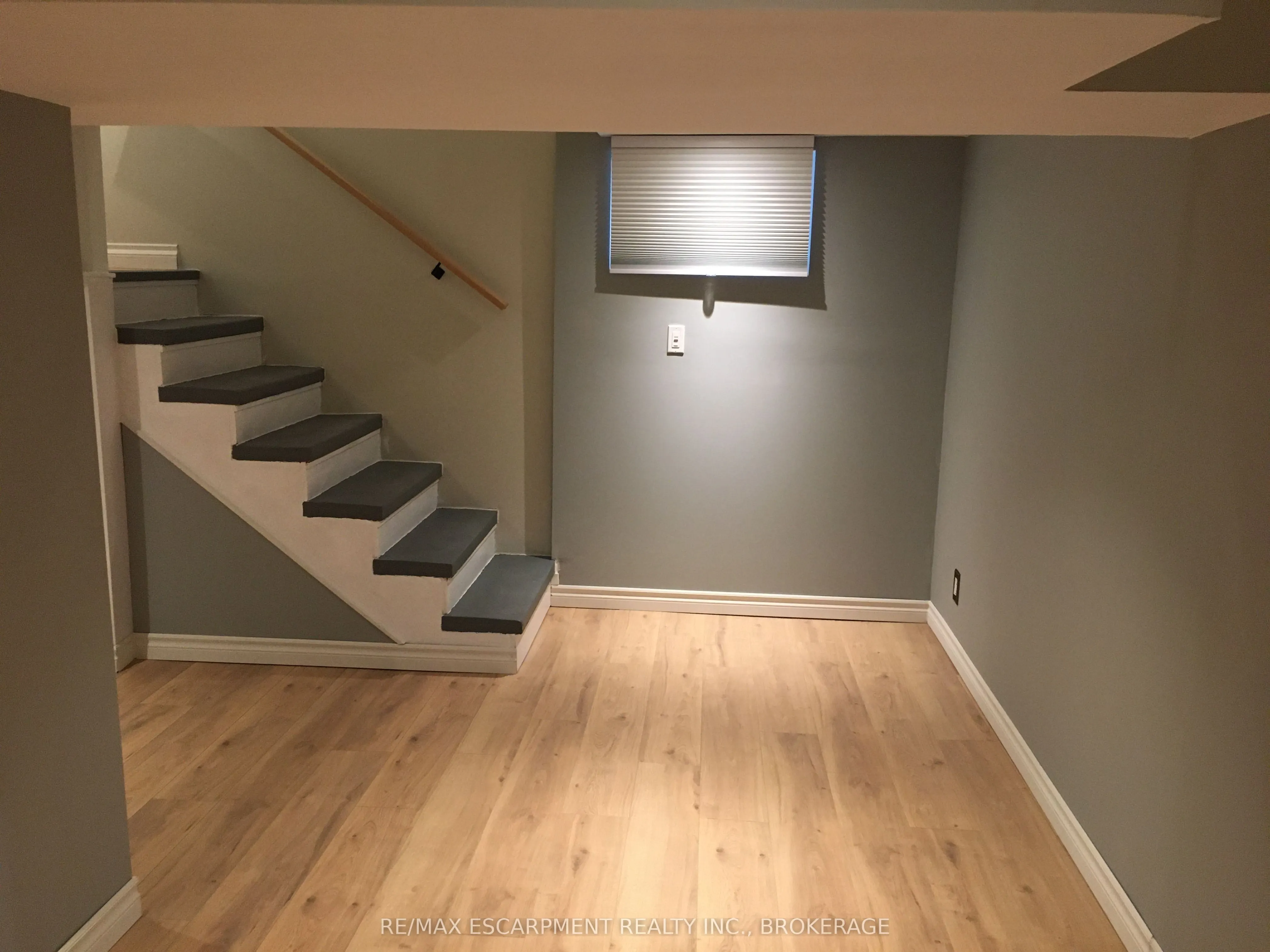 18 MERCHISON Avenue