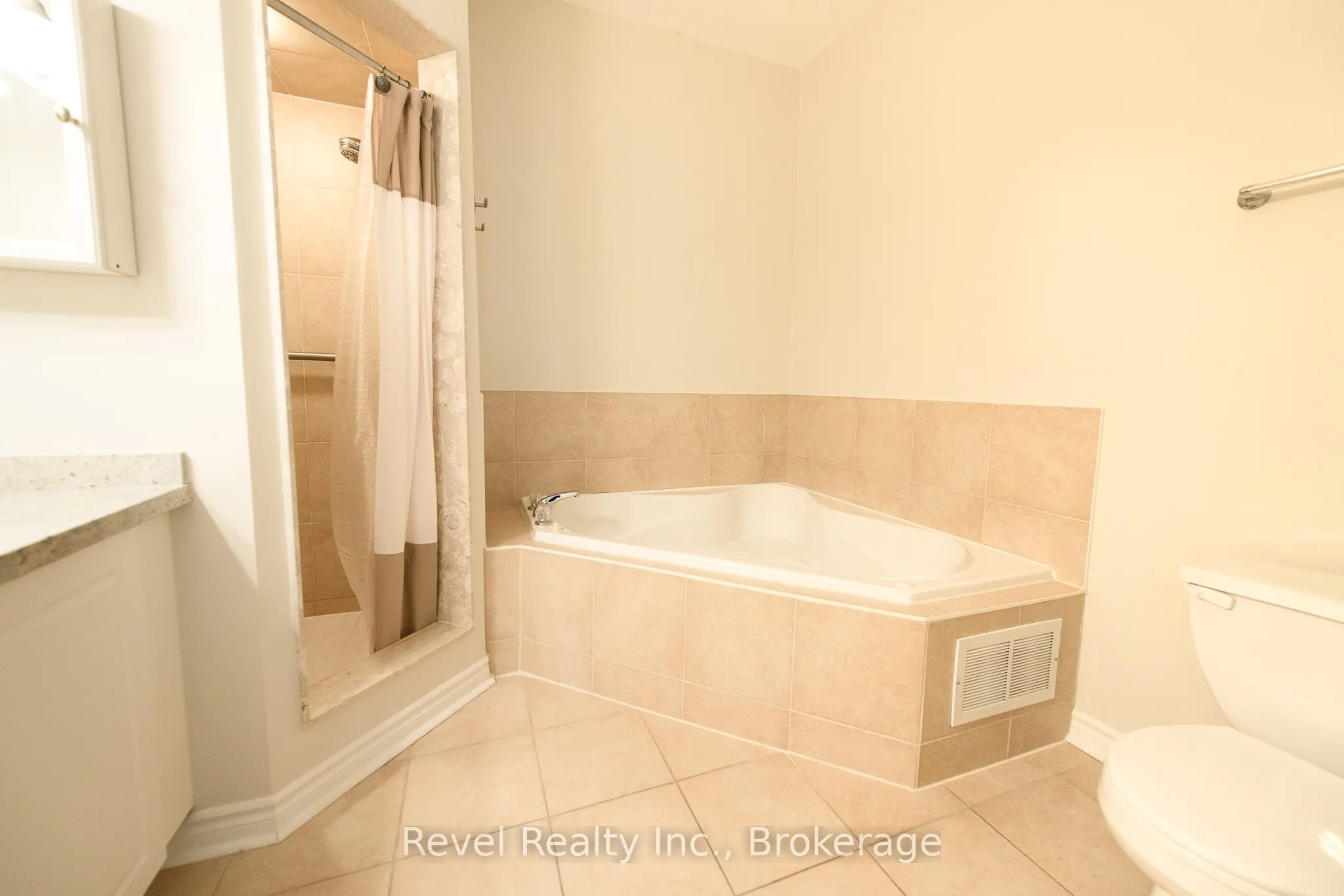 110 Napier Street W, #19