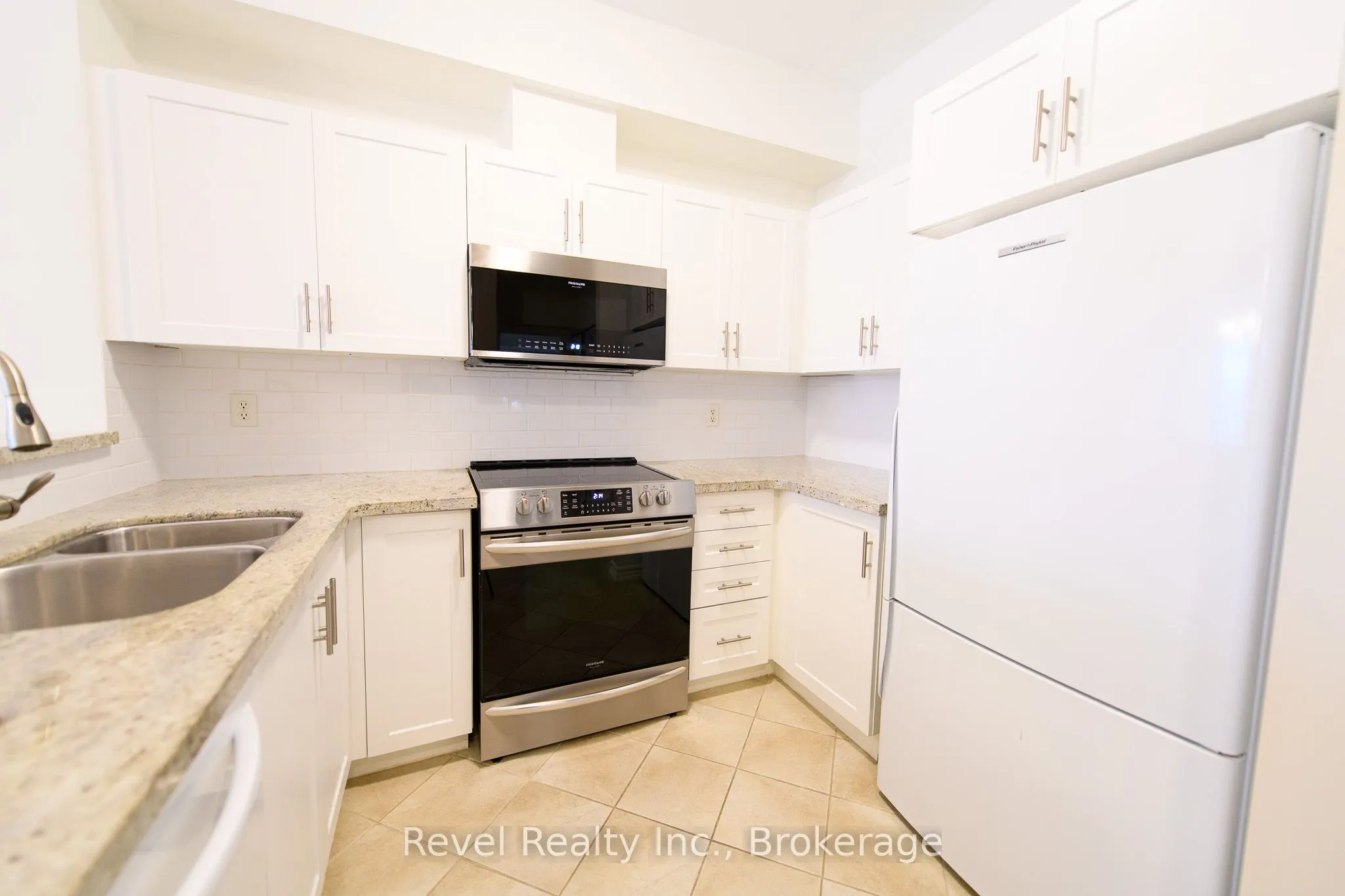 110 Napier Street W, #19