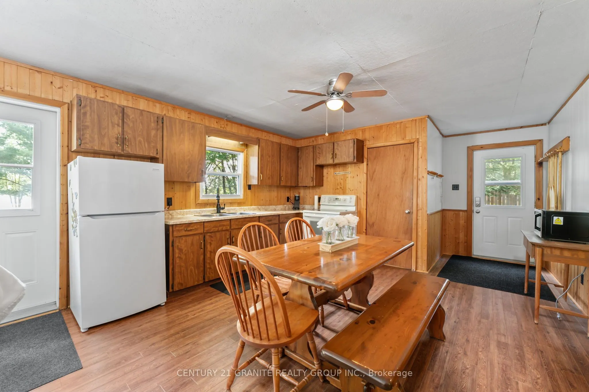 920 Papineau Lake Road