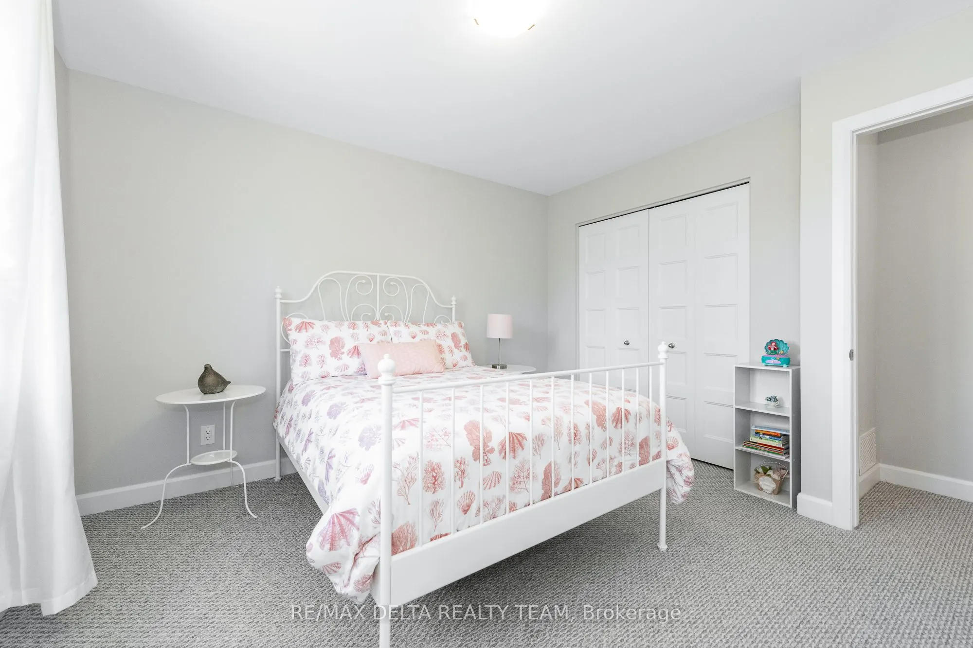 688 Geneva Crescent