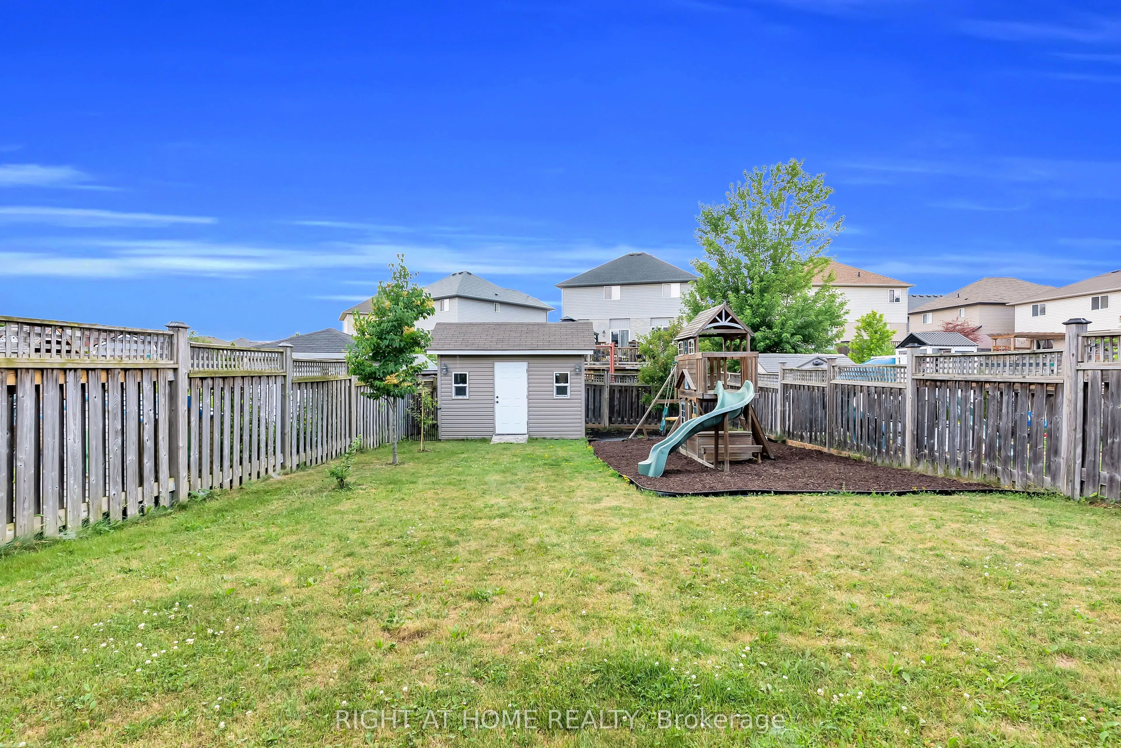 25 Stoneglen Way