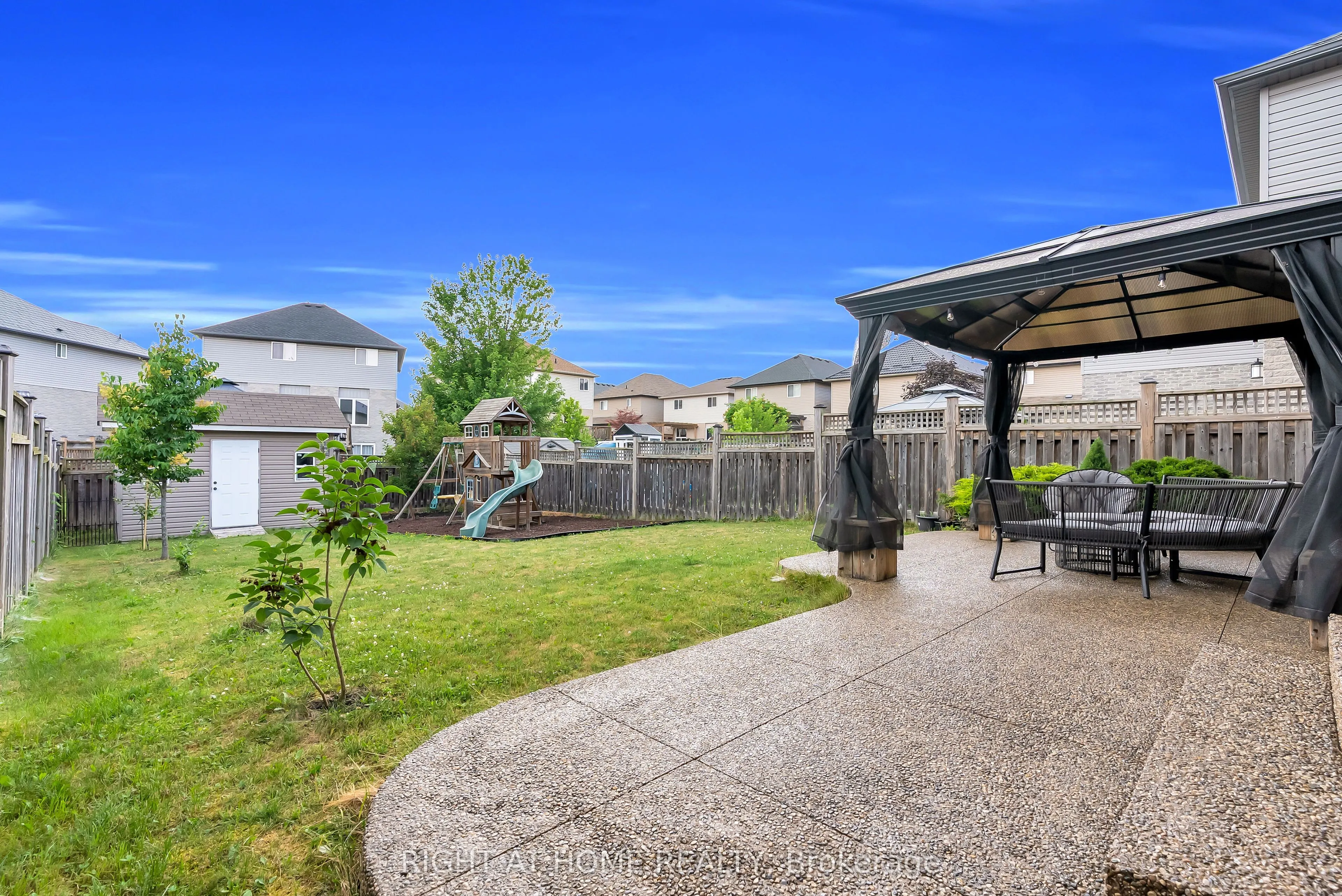 25 Stoneglen Way