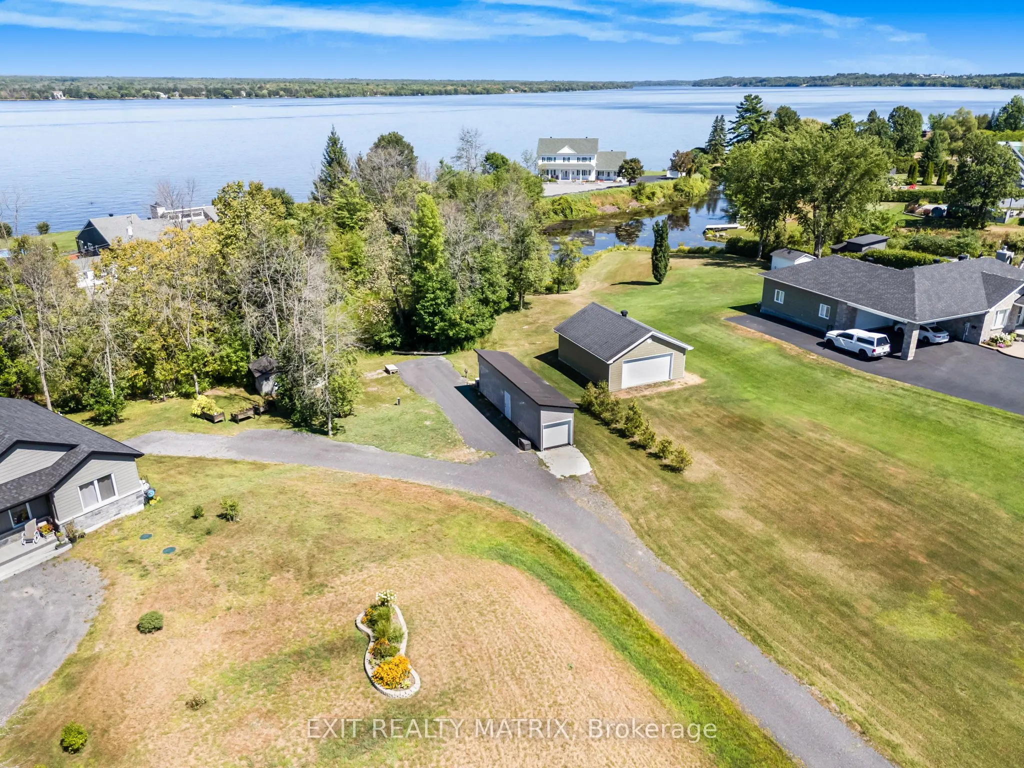 3515 Front Road E