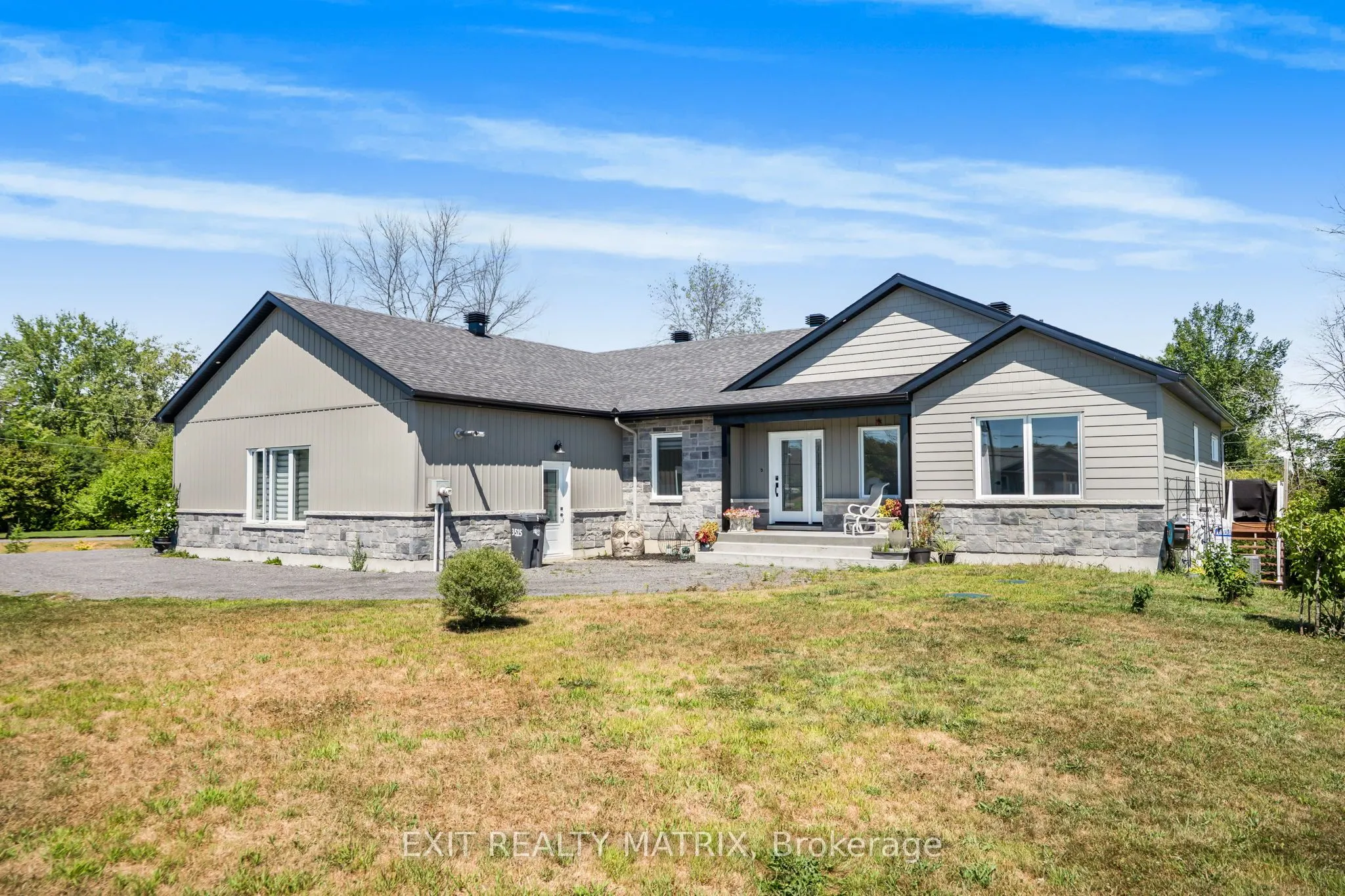 3515 Front Road E