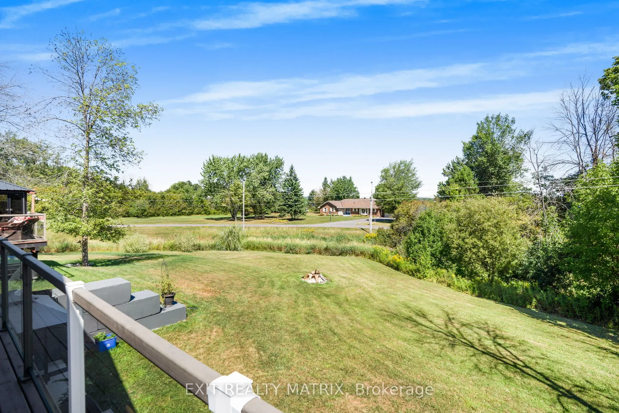 3515 Front Road E