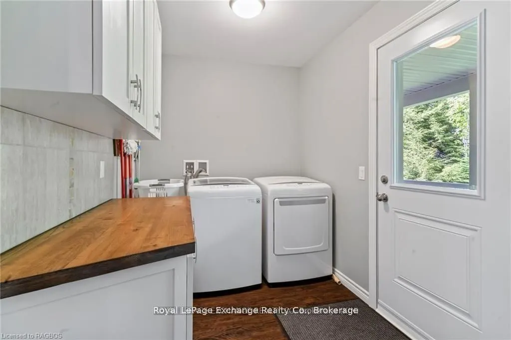 615 Cayuga Crescent