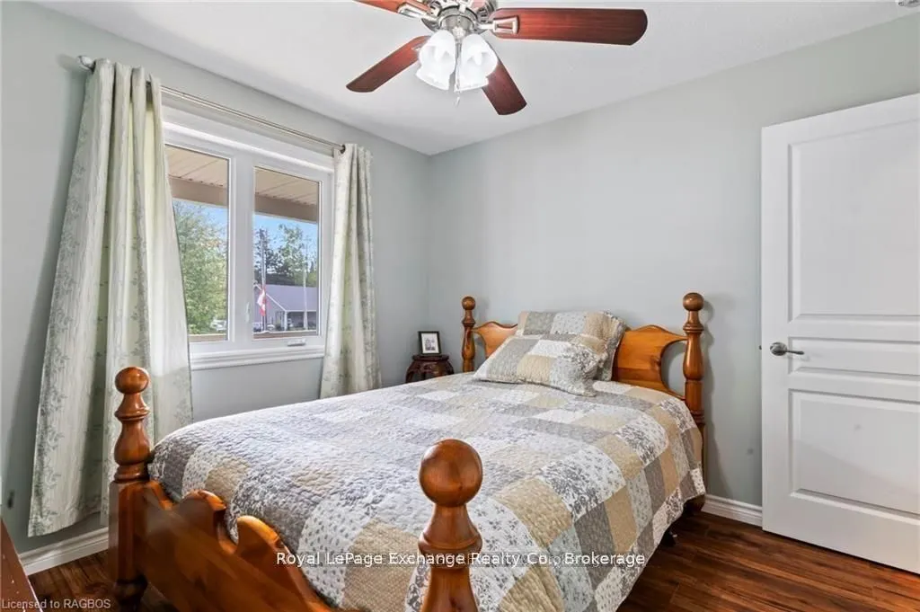 615 Cayuga Crescent