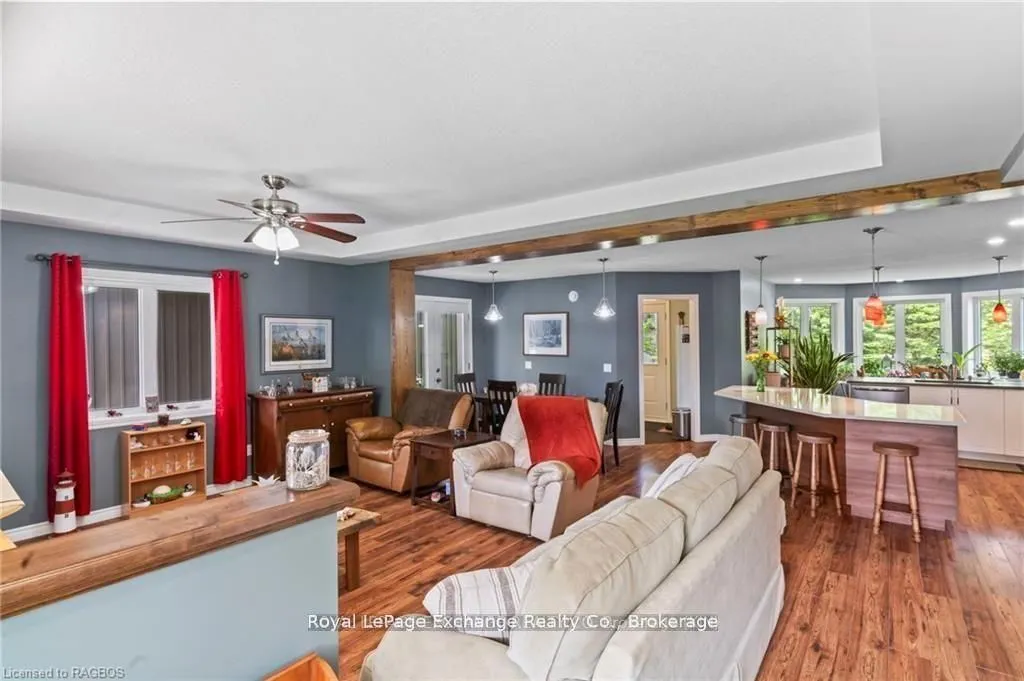 615 Cayuga Crescent