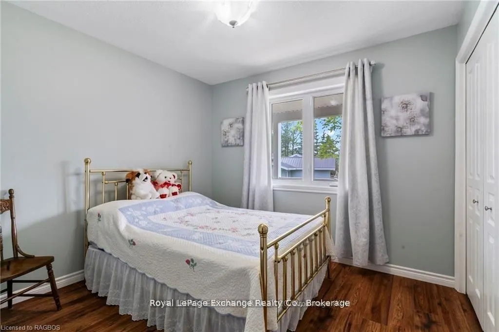 615 Cayuga Crescent