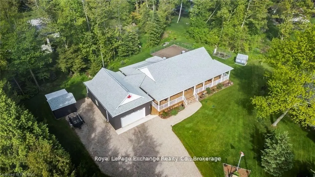 615 Cayuga Crescent