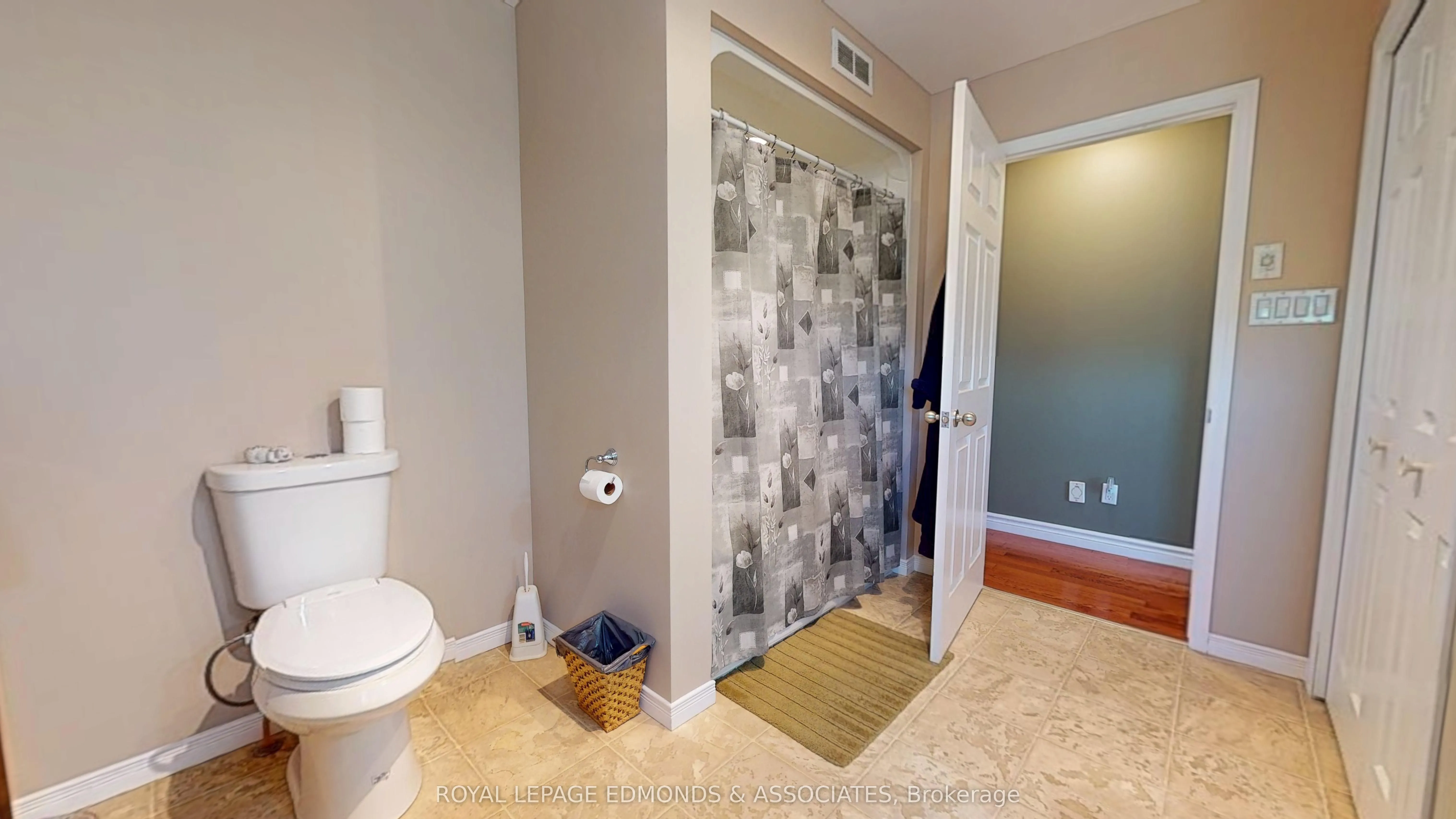 1388 Bromley Line E