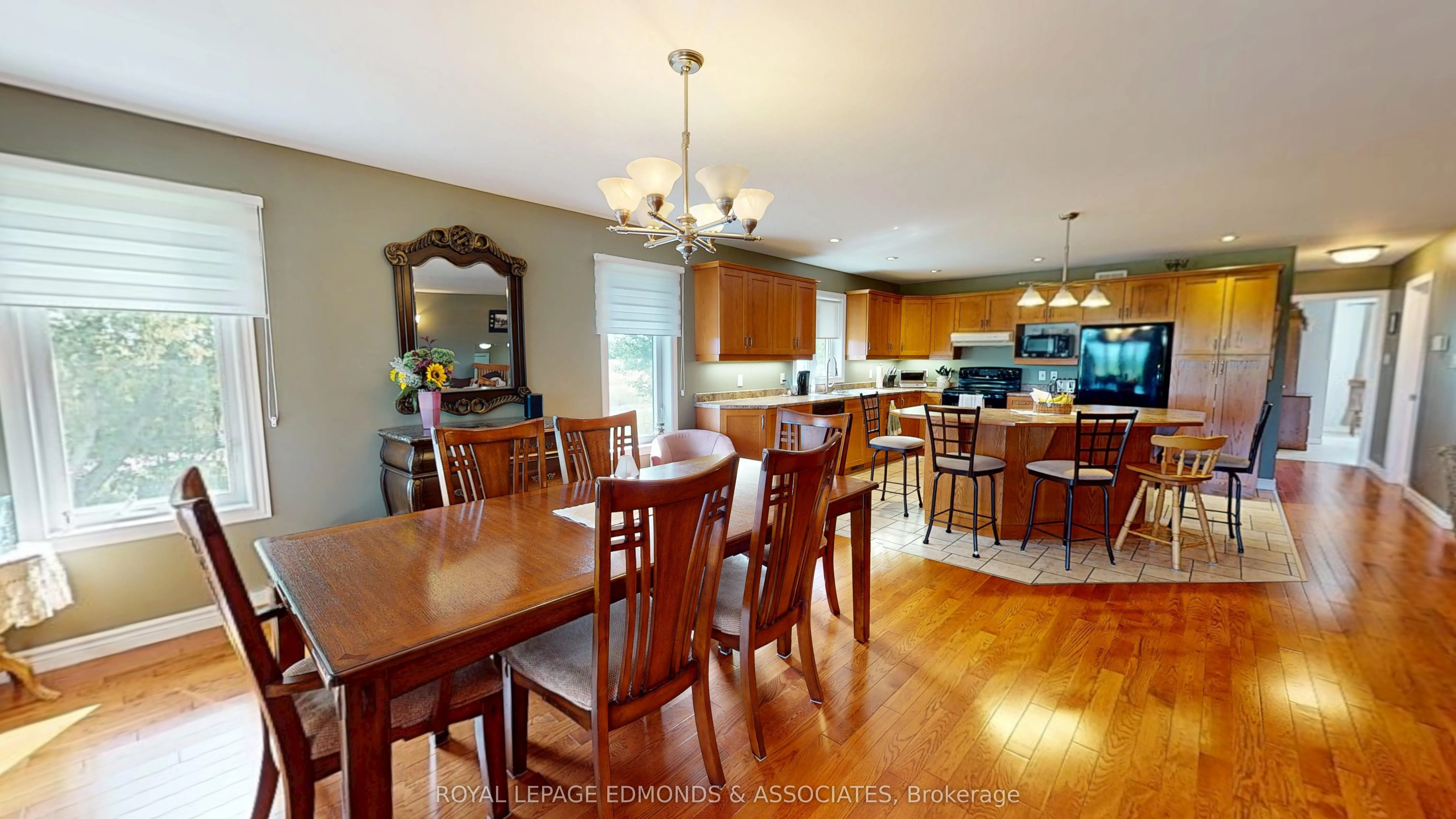 1388 Bromley Line E