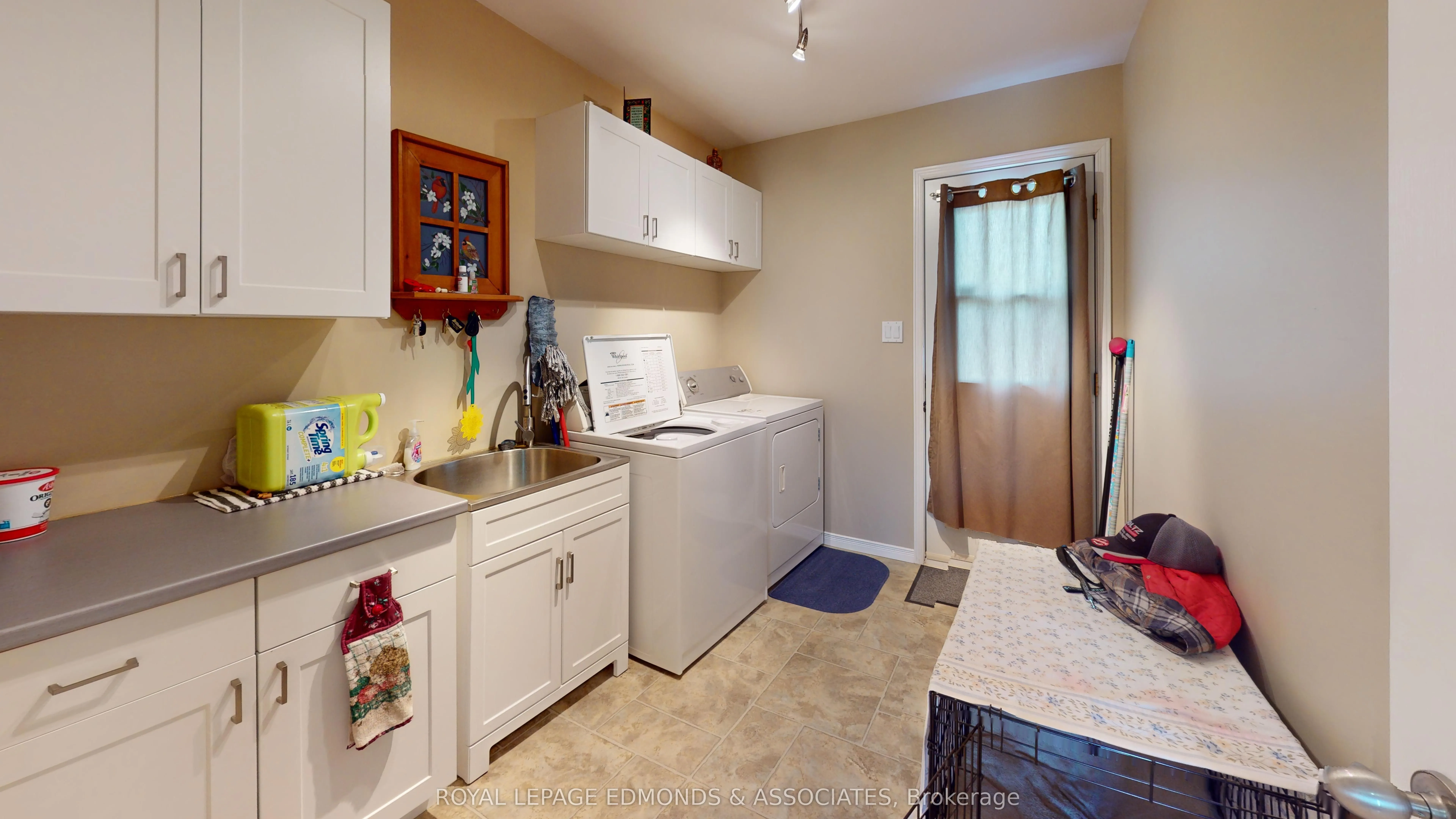 1388 Bromley Line E