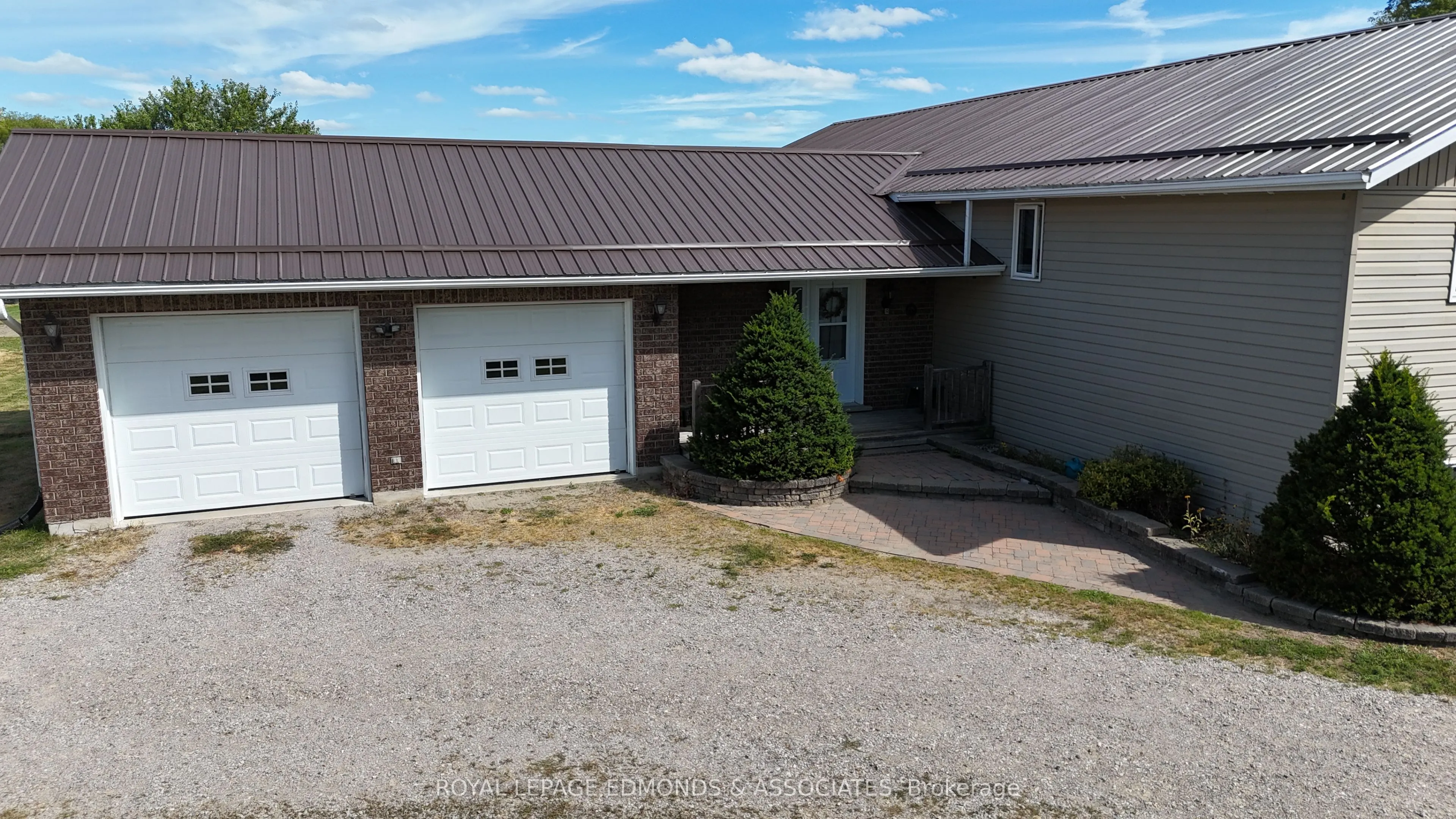 1388 Bromley Line E
