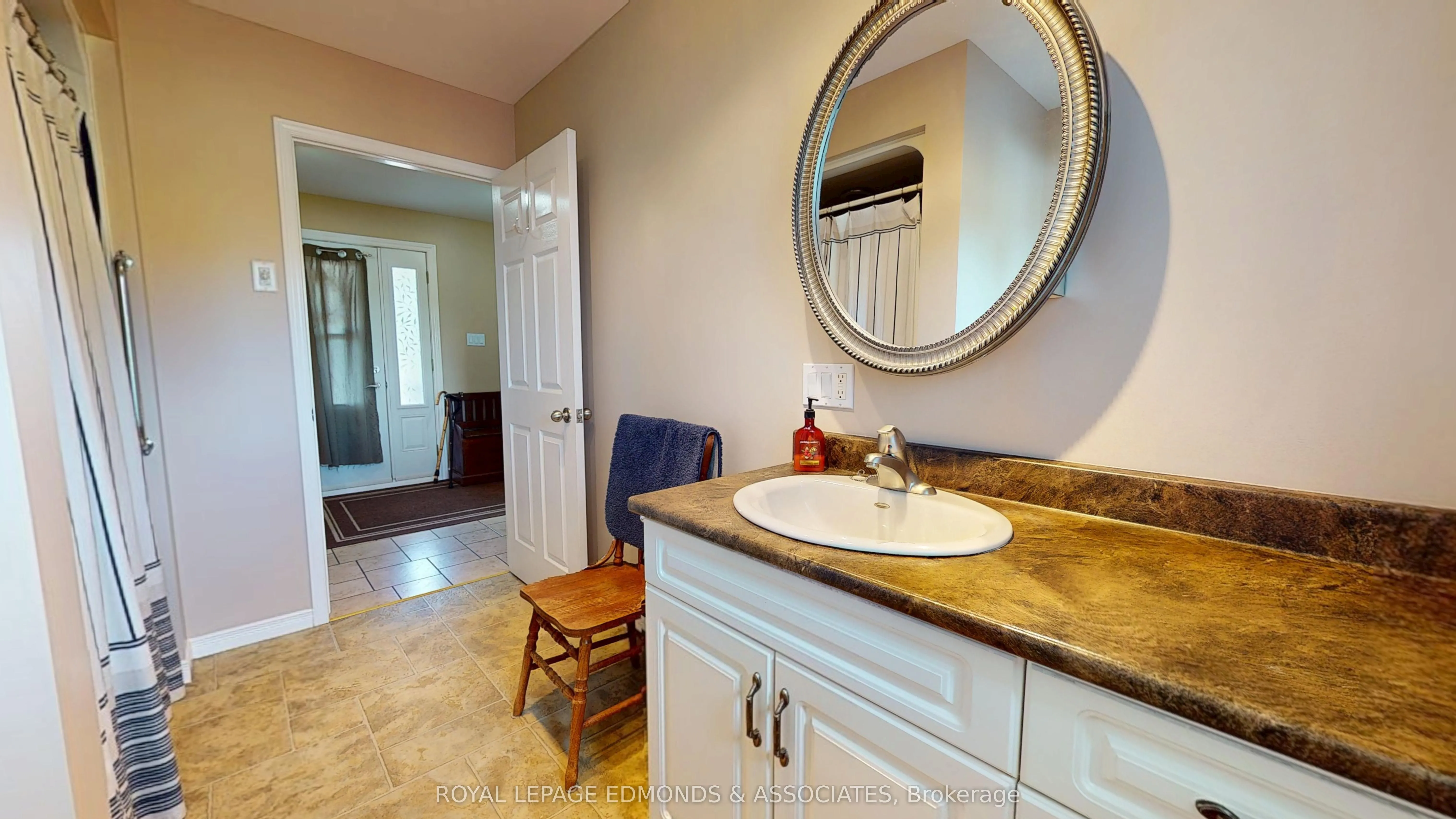 1388 Bromley Line E