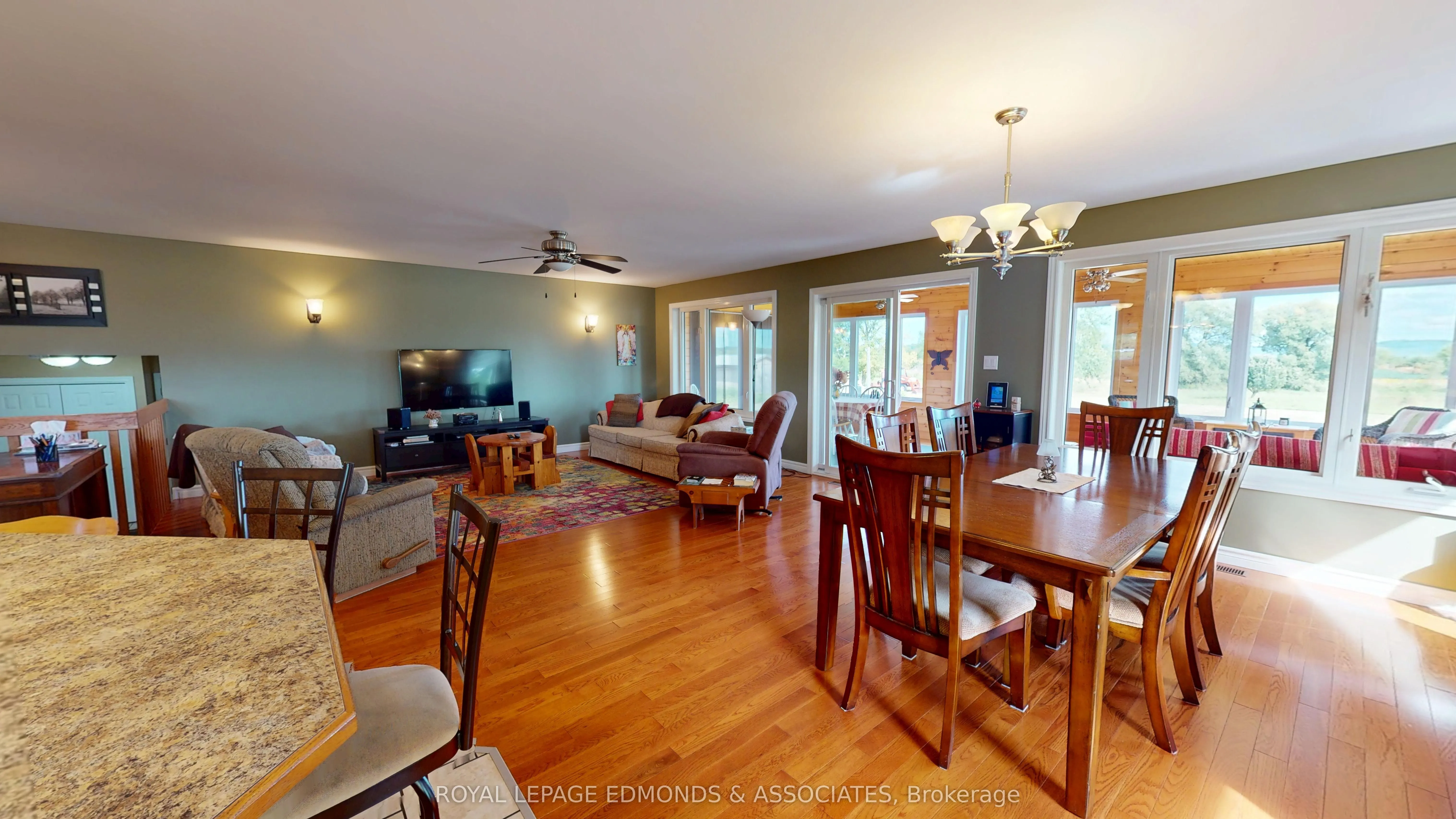 1388 Bromley Line E