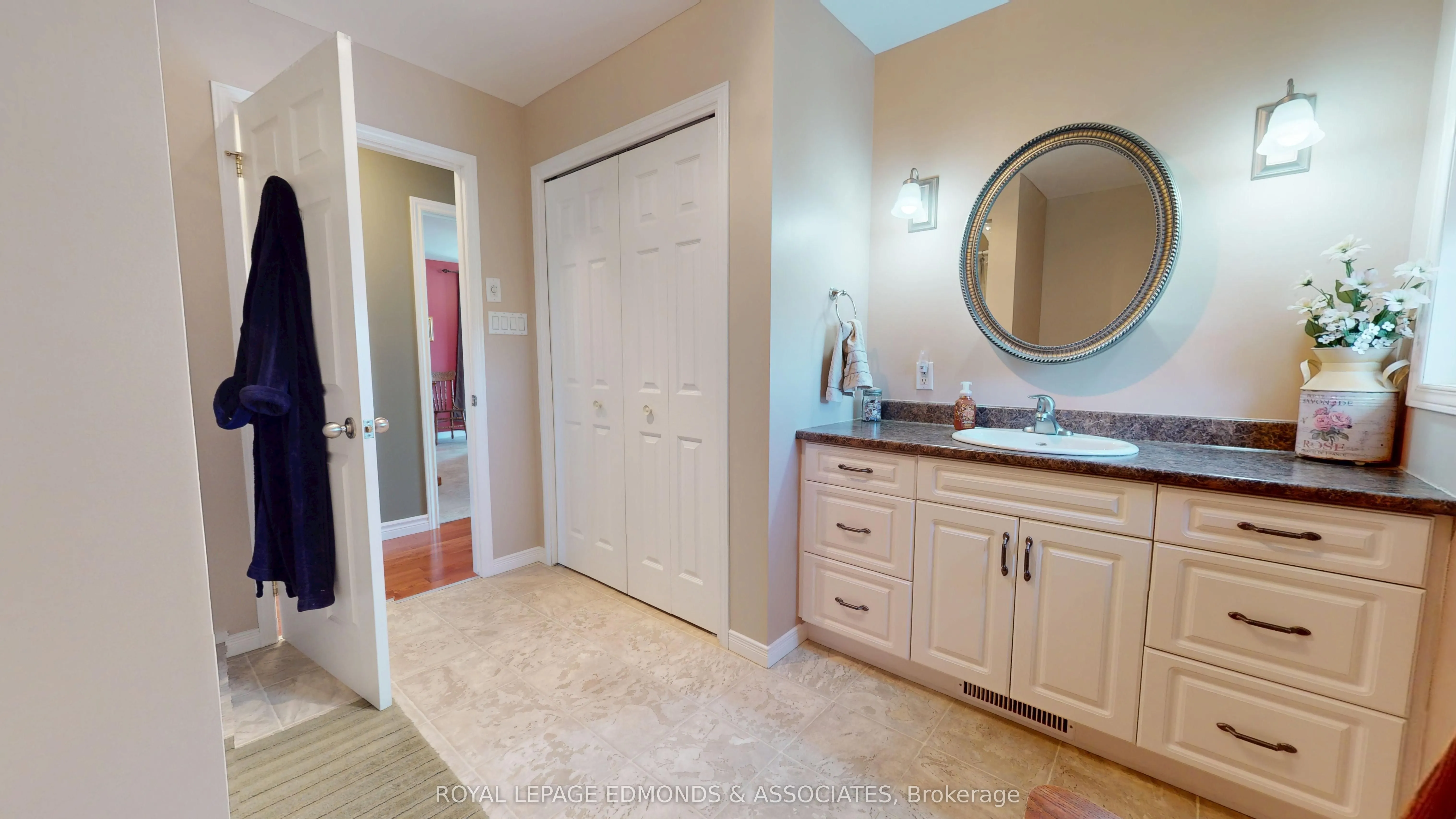 1388 Bromley Line E