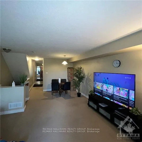 219 Paseo Private, #19