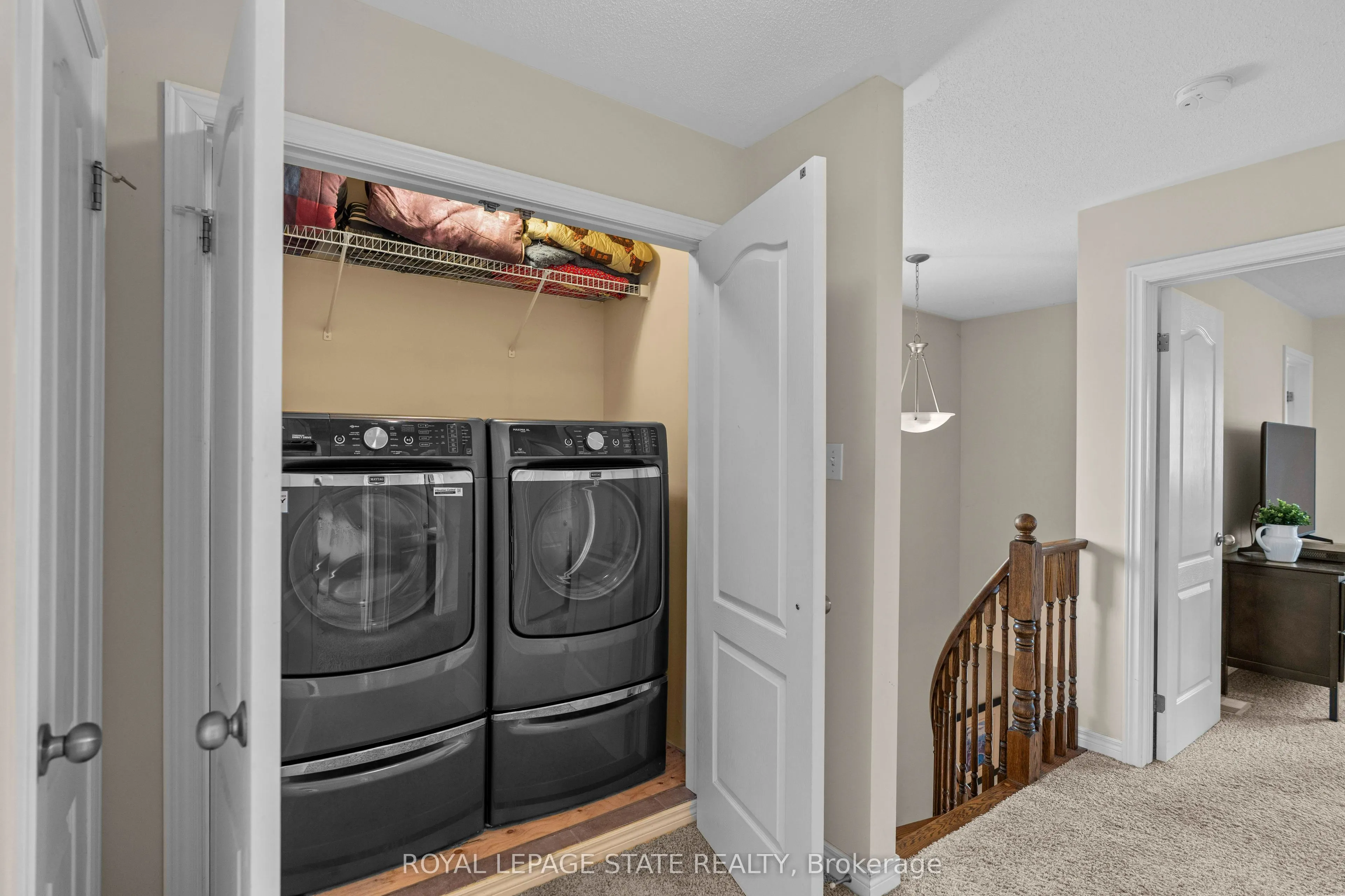 27 Marina Point Crescent