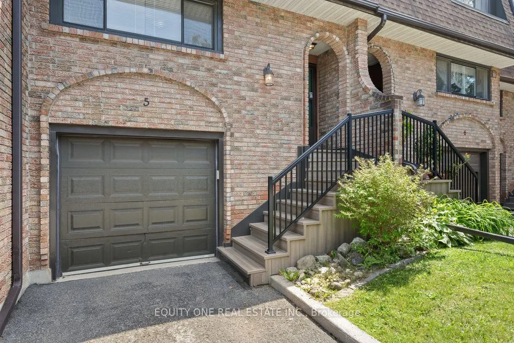 2 Bertona Street