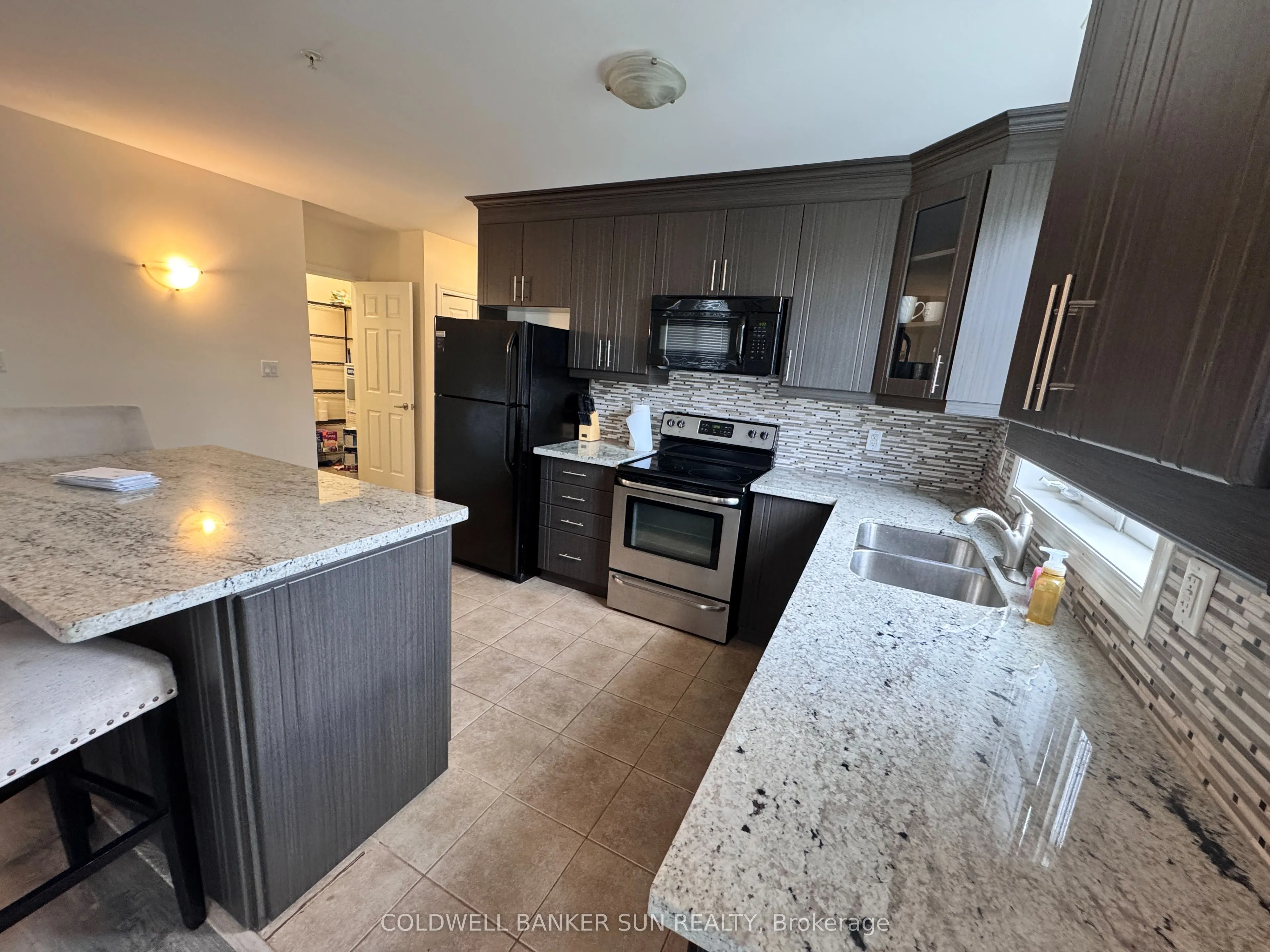 2 Colonial Drive, #211