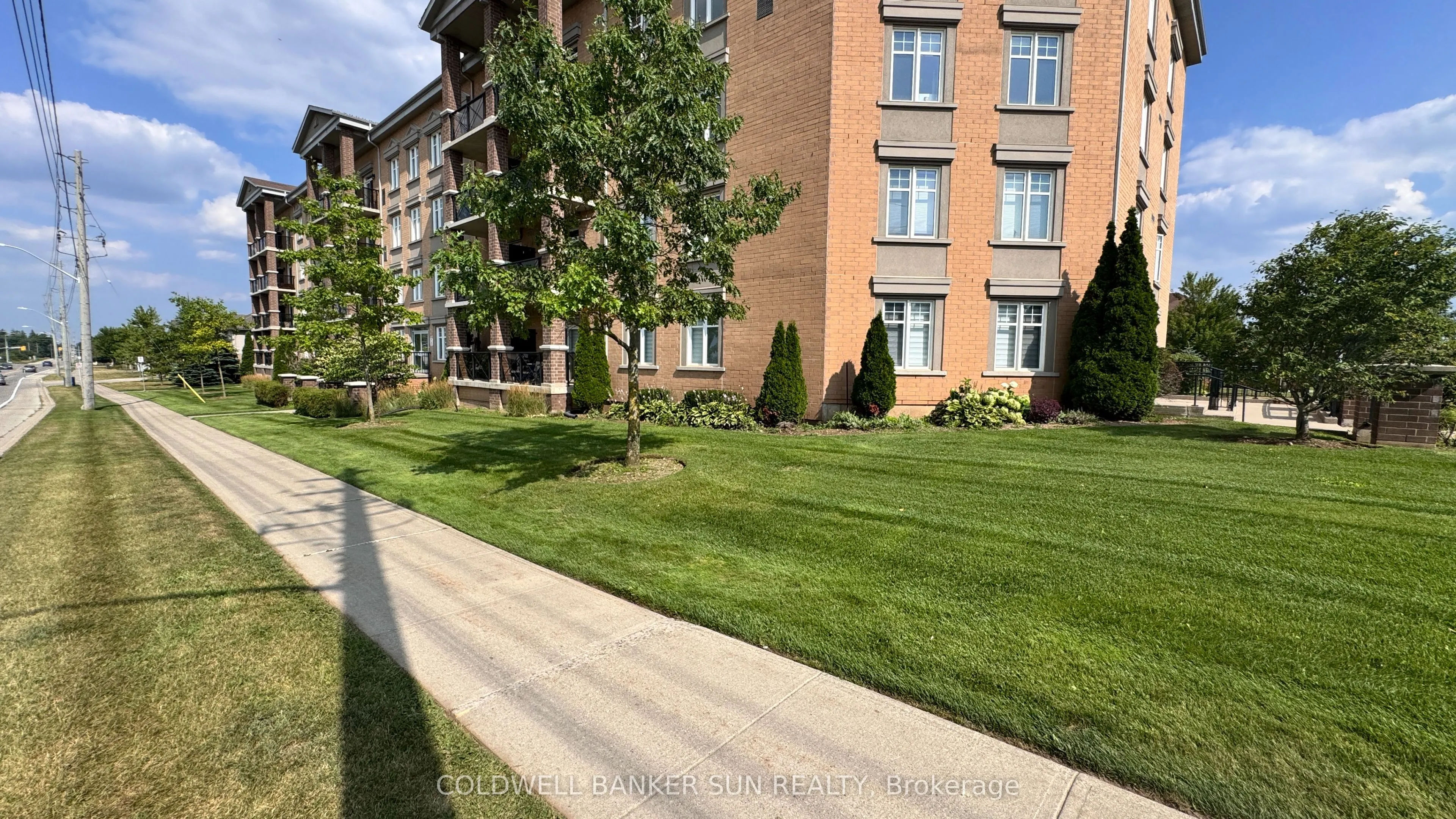 2 Colonial Drive, #211