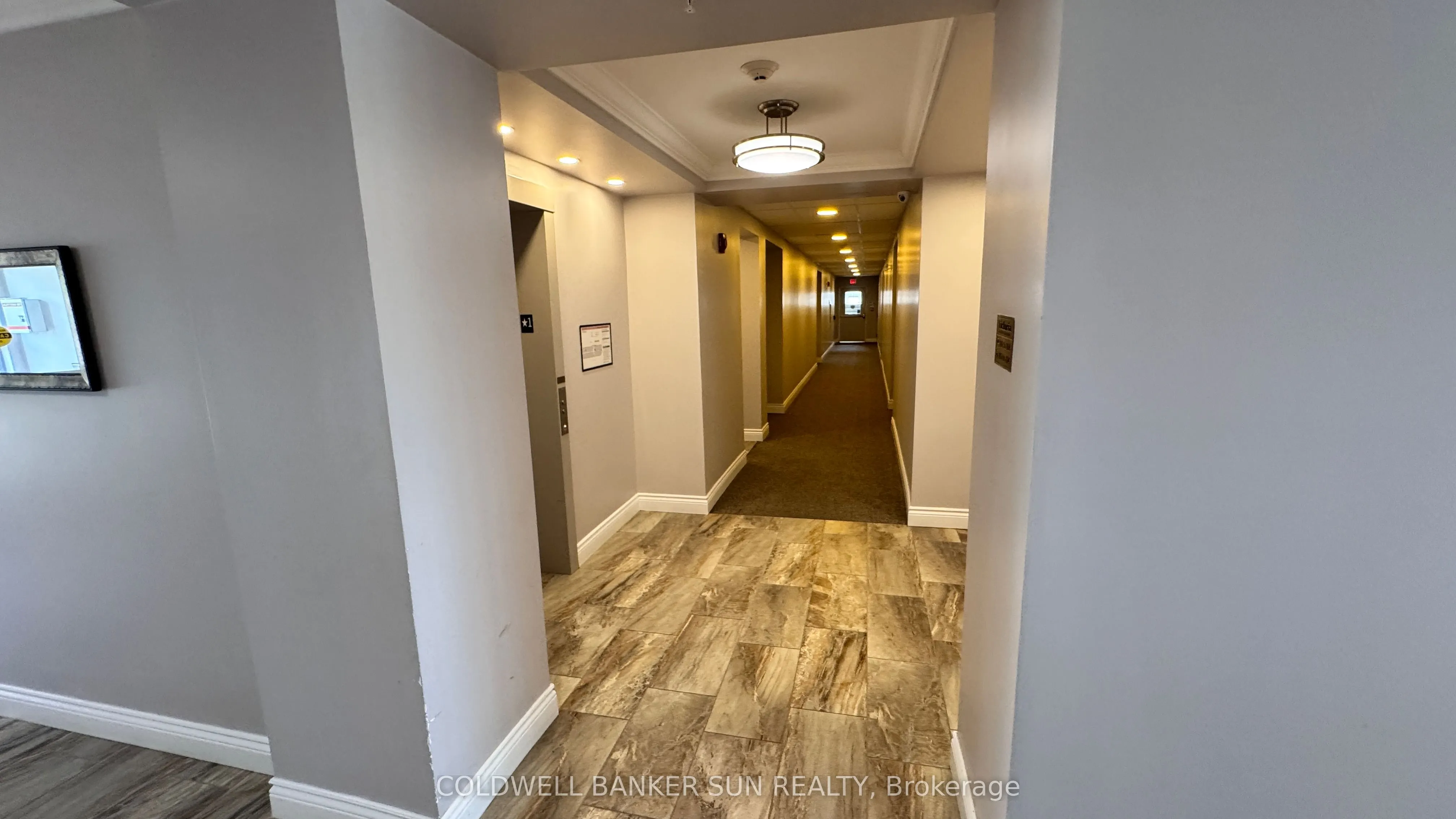 2 Colonial Drive, #211