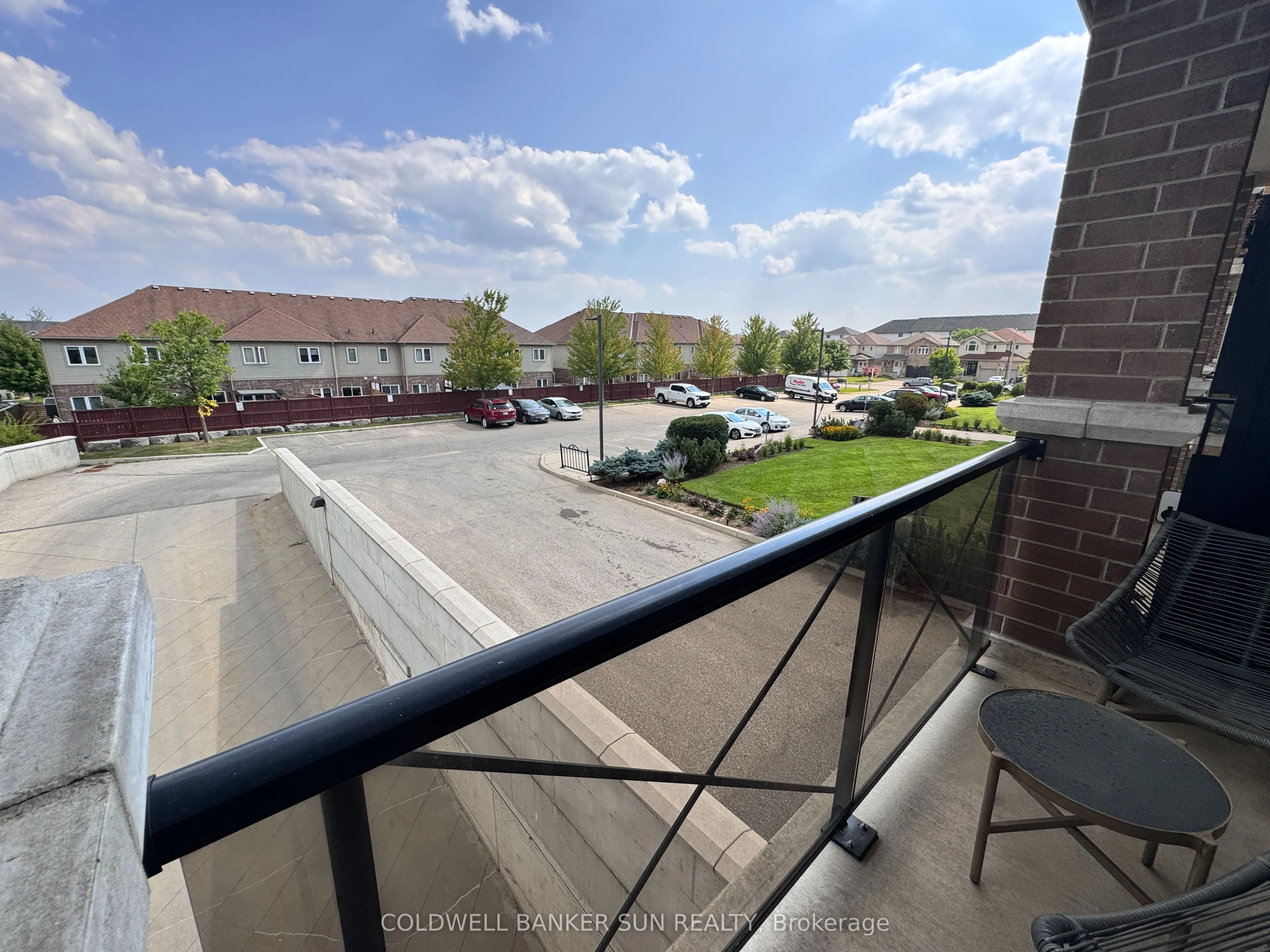 2 Colonial Drive, #211