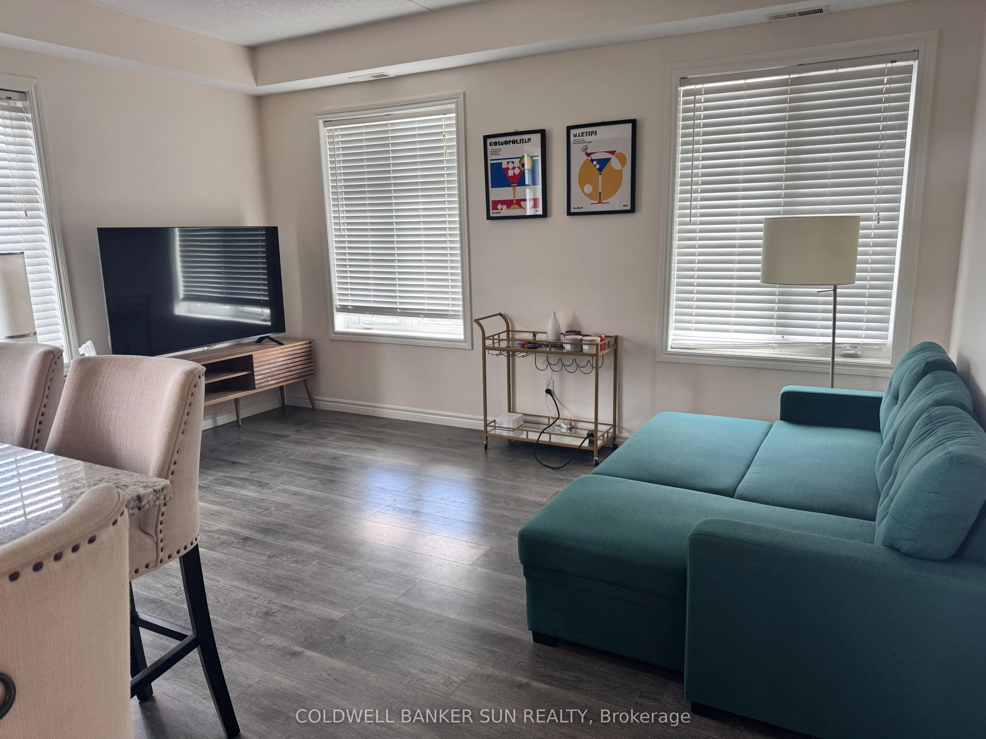 2 Colonial Drive, #211