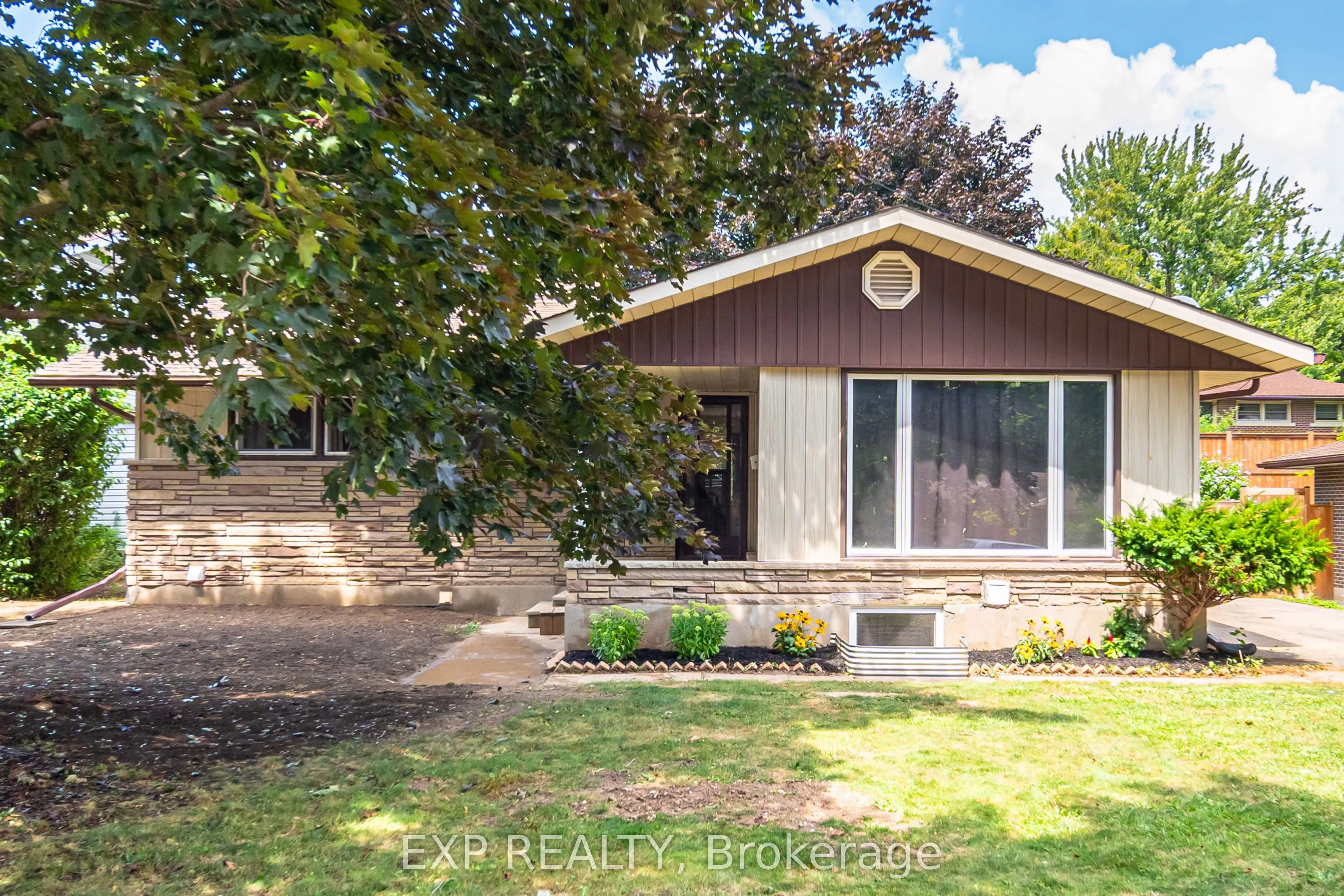 214 Forest Hill Drive, #Lower