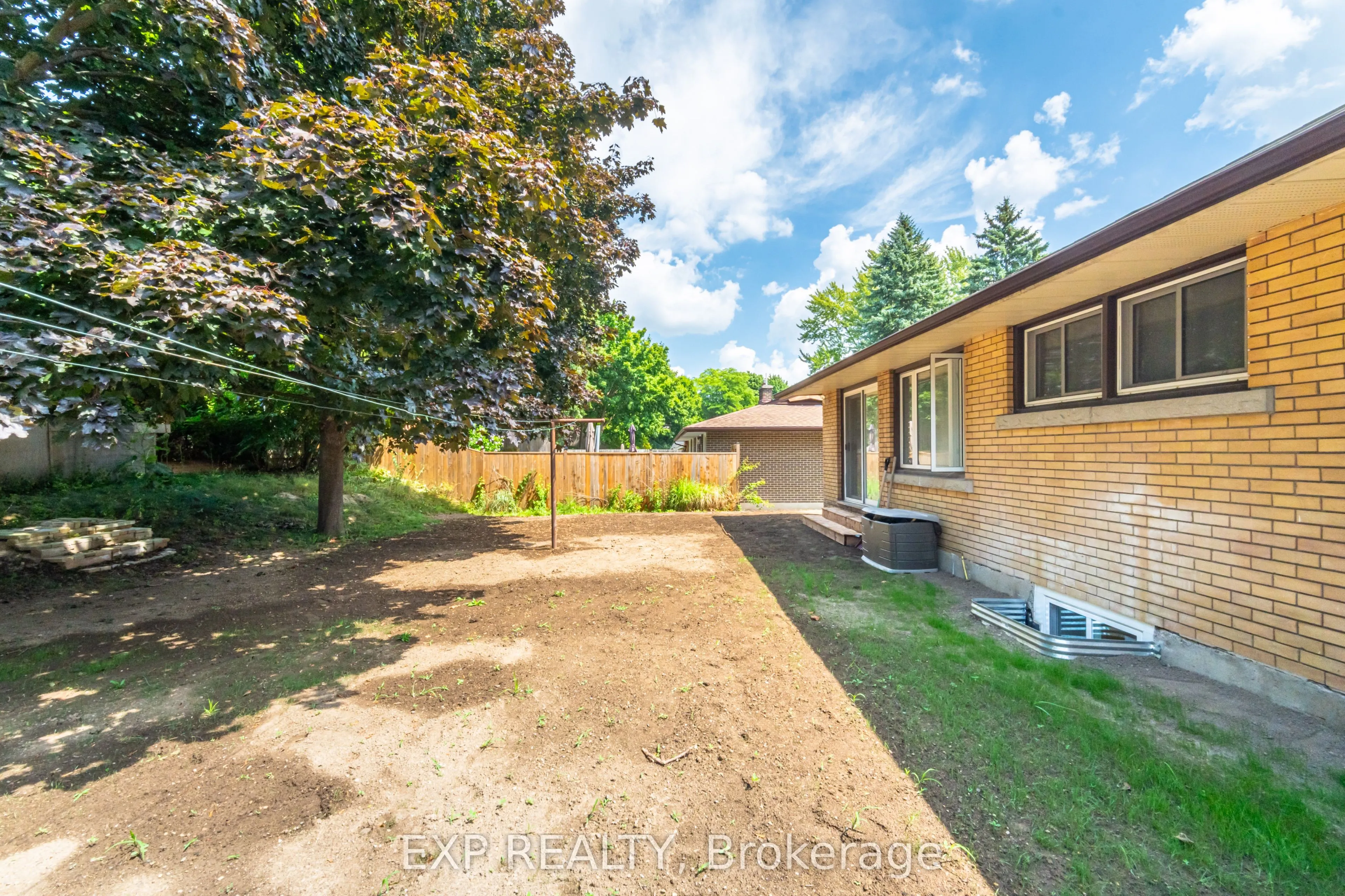 214 Forest Hill Drive, #Lower