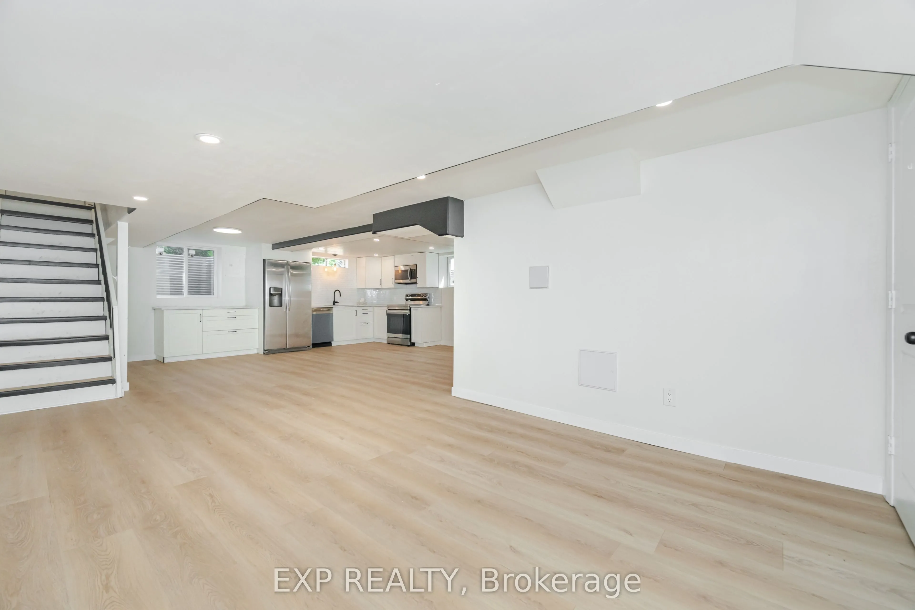 214 Forest Hill Drive, #Lower