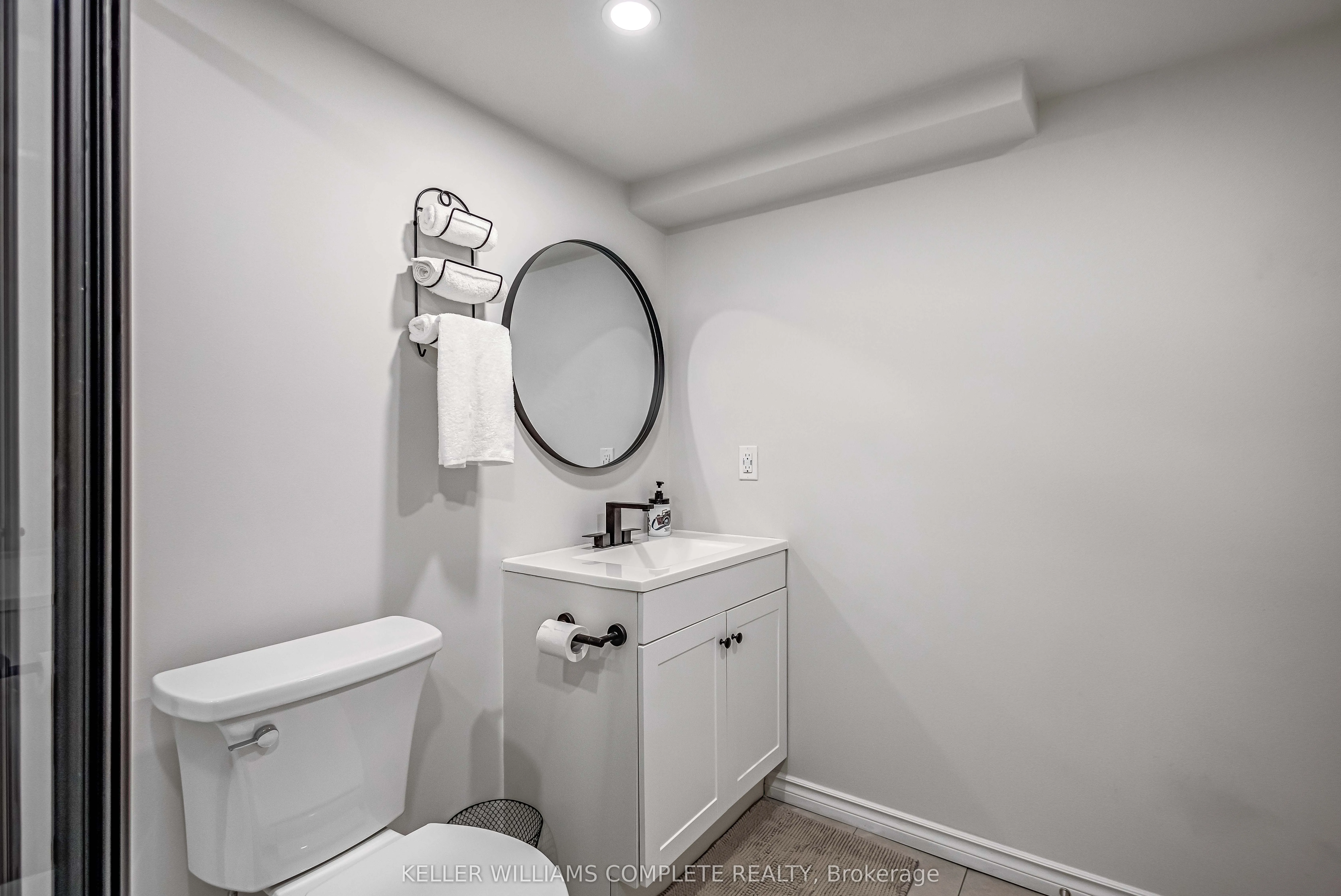 92 SHADY OAKS Trail