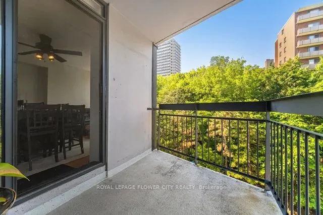 150 Charlton Avenue E, #608