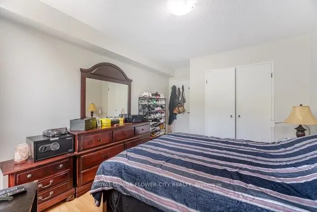 150 Charlton Avenue E, #608