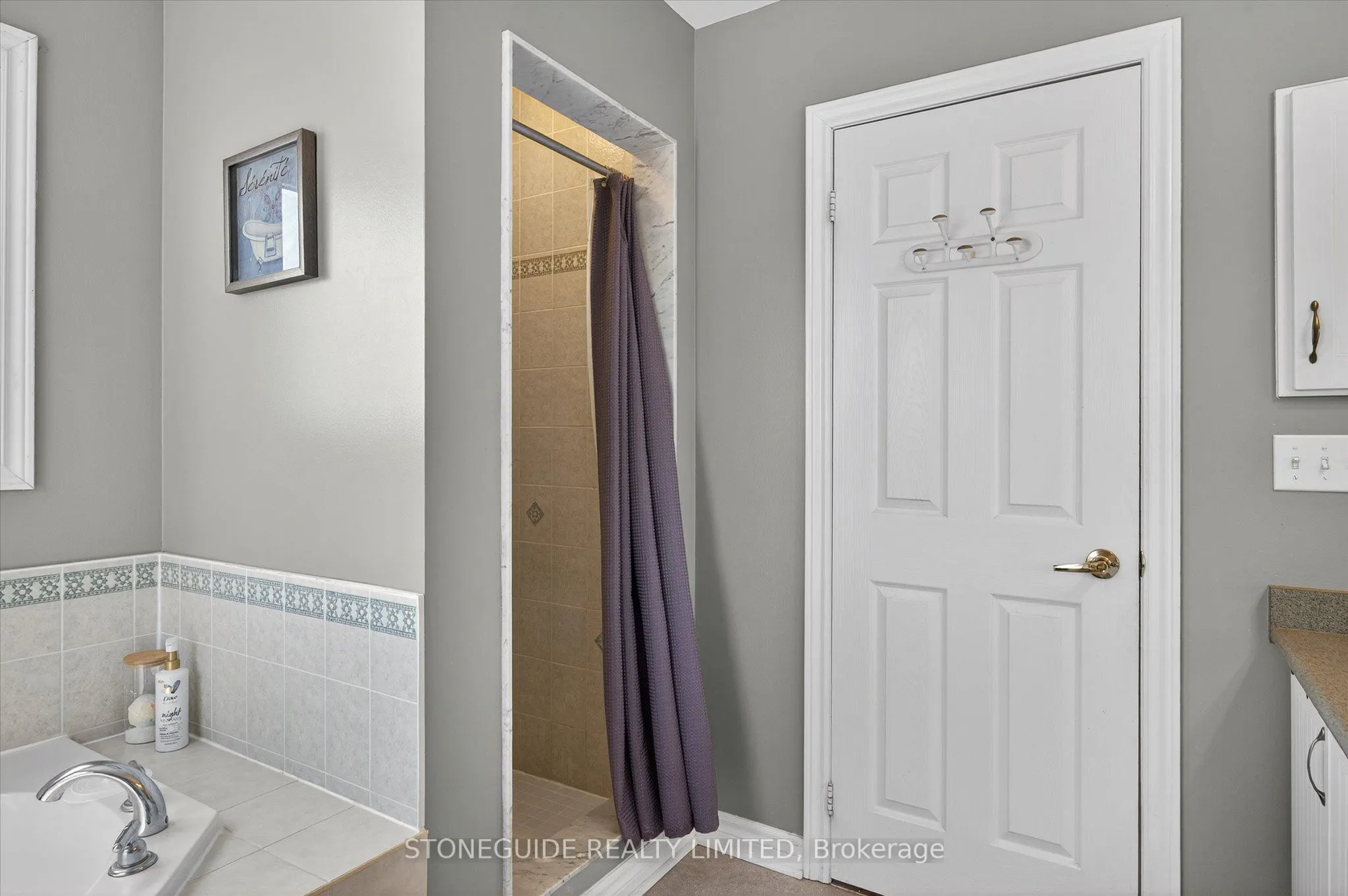 1726 Ravenwood Drive