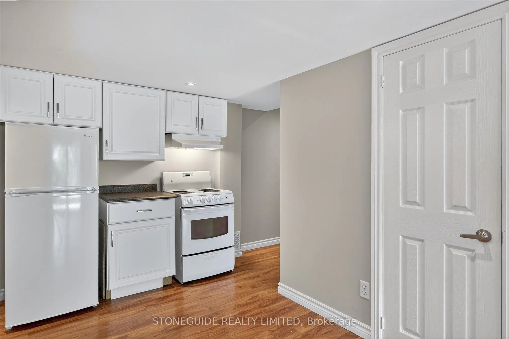 1726 Ravenwood Drive