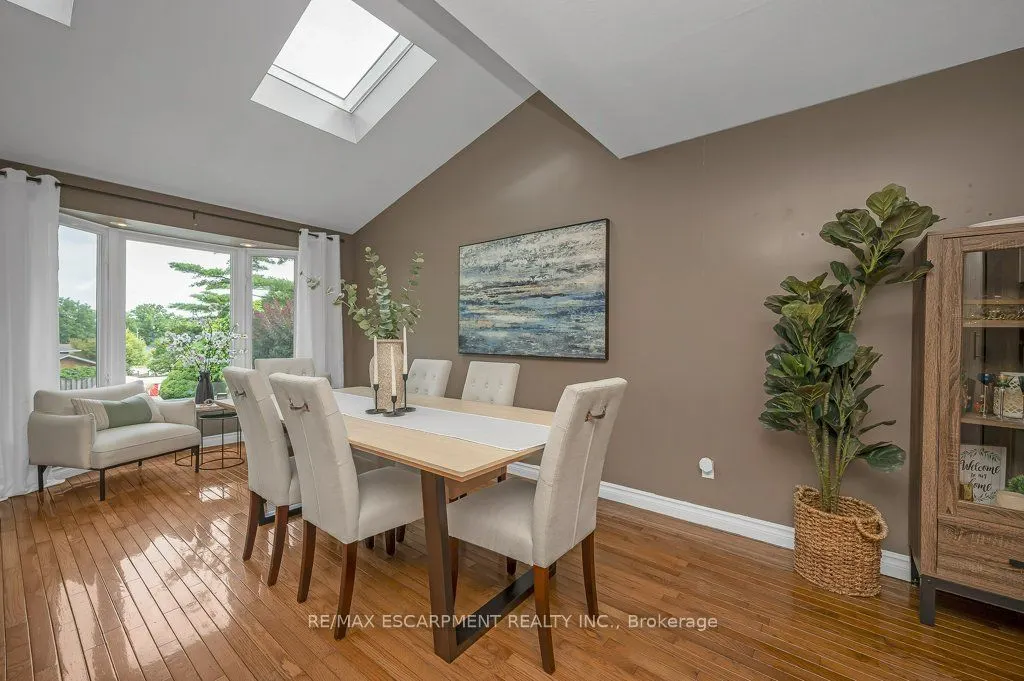 480 Mohawk Road W