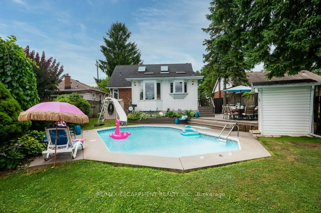 480 Mohawk Road W