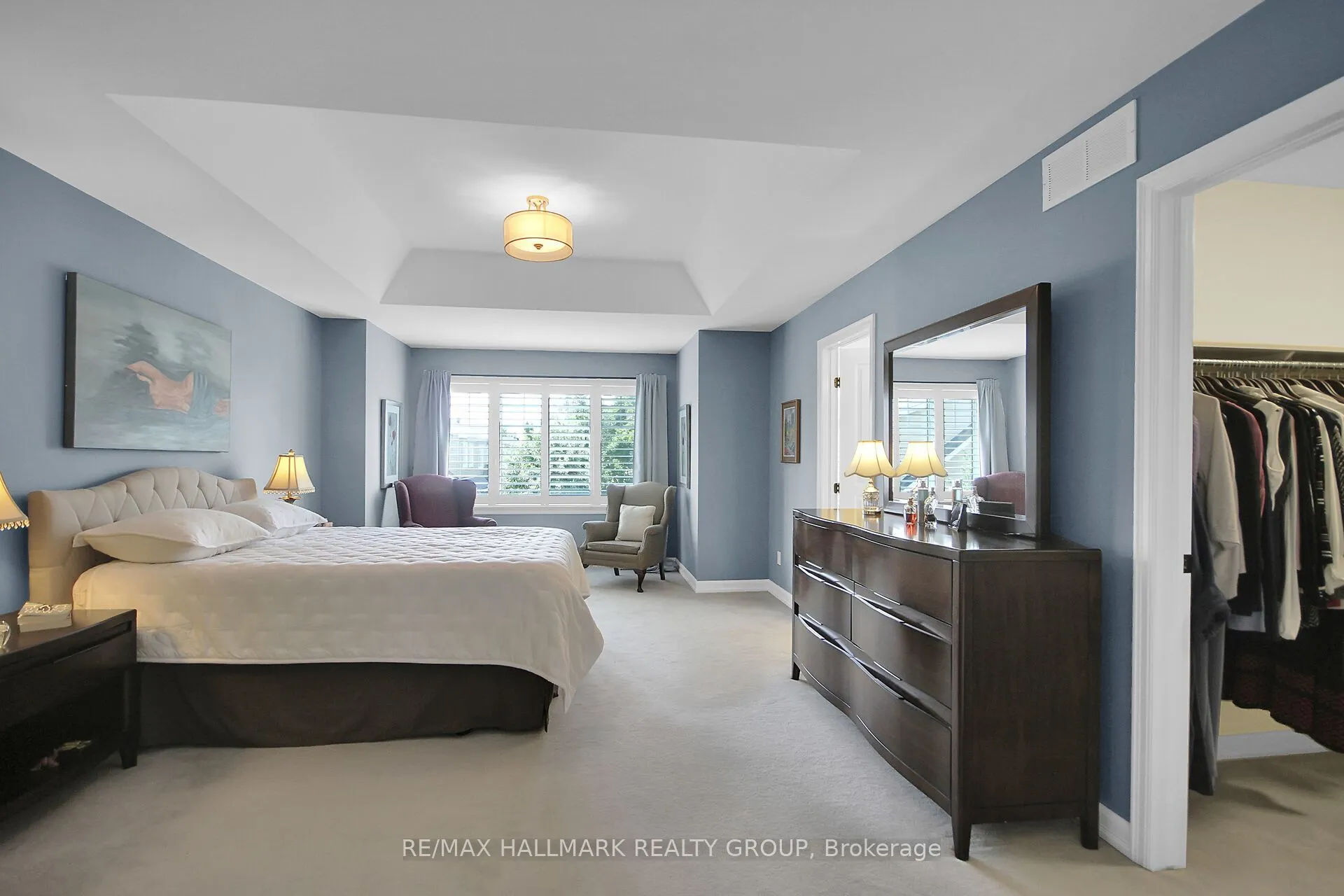 30 OAKBRIAR Crescent