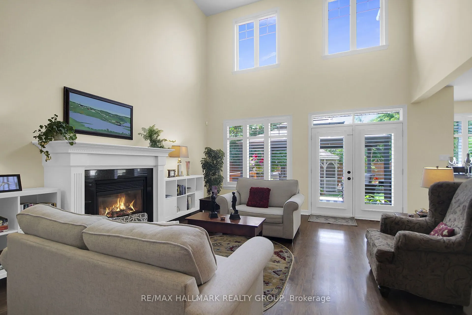30 OAKBRIAR Crescent